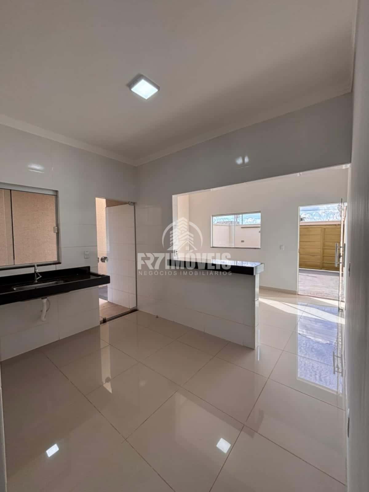 CASA COM ÓTIMA LOCALIZAÇÃO NO SETOR ORLANDO DE MORAIS - GOIÂNIA/GO