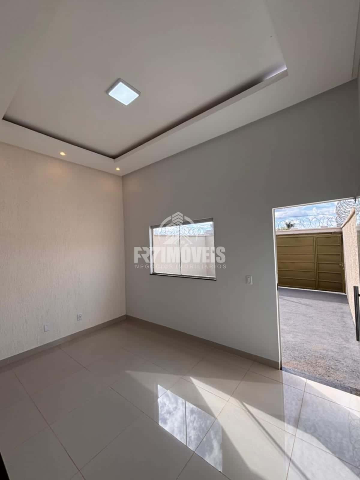 CASA COM ÓTIMA LOCALIZAÇÃO NO SETOR ORLANDO DE MORAIS - GOIÂNIA/GO