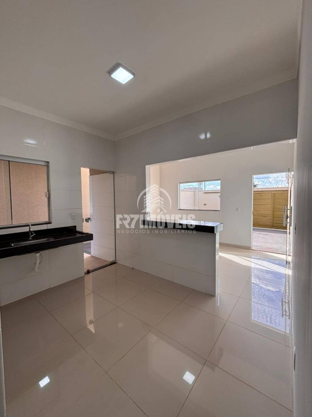 CASA COM ÓTIMA LOCALIZAÇÃO NO SETOR ORLANDO DE MORAIS - GOIÂNIA/GO