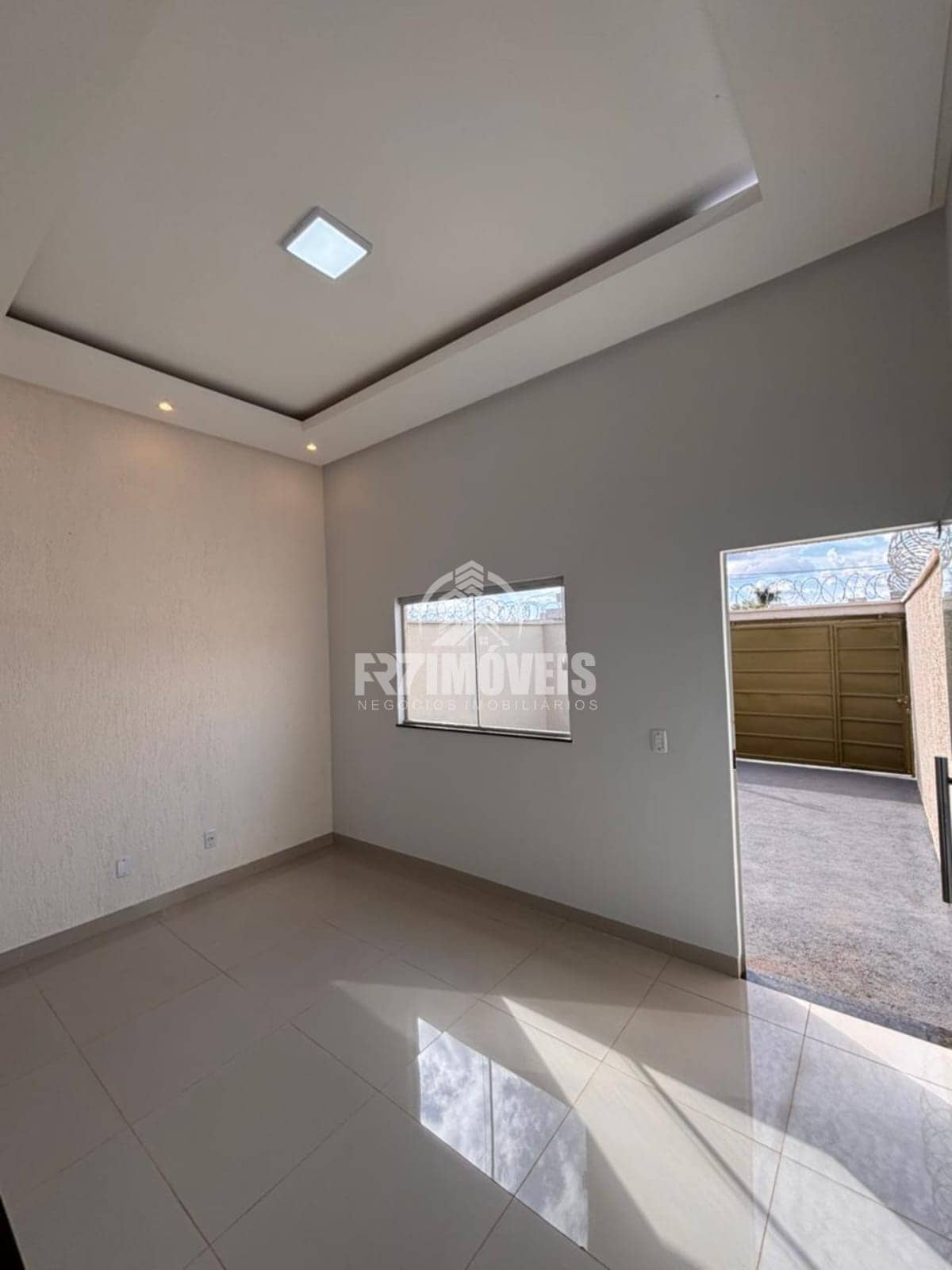 CASA COM ÓTIMA LOCALIZAÇÃO NO SETOR ORLANDO DE MORAIS - GOIÂNIA/GO