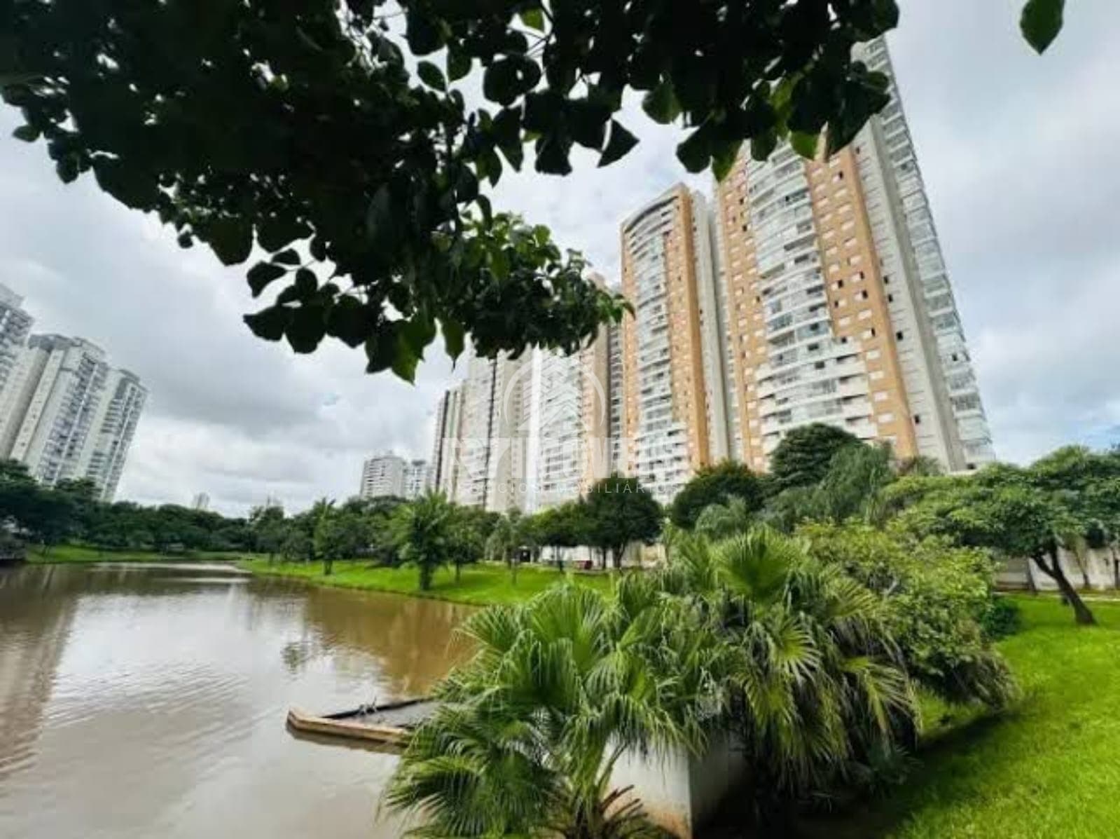 APARTAMENTO DE 3 QUARTOS SENDO 1 SUÍTE NO VARANDAS DE COPACABANA – GOIÂNIA/GO