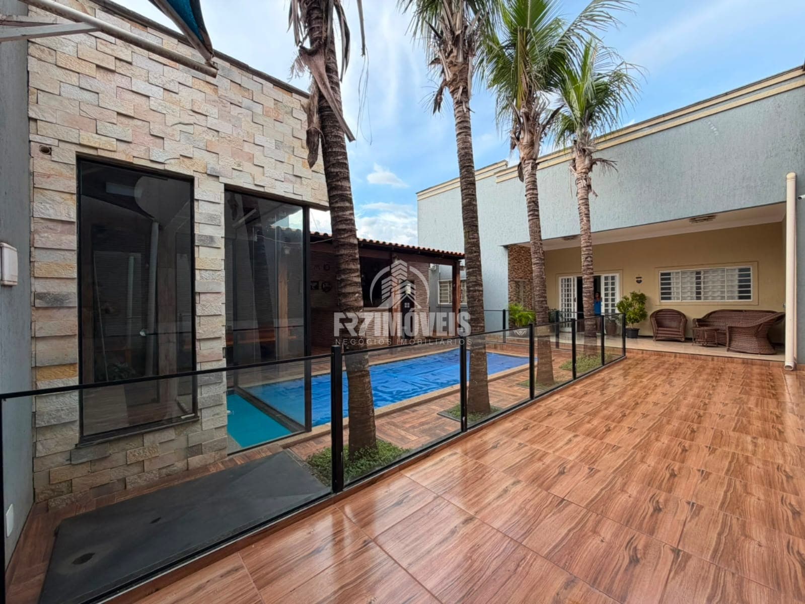 CASA NO SETOR RESIDENCIAL RECANTO DO BOSQUE- GOIÂNIA/GO