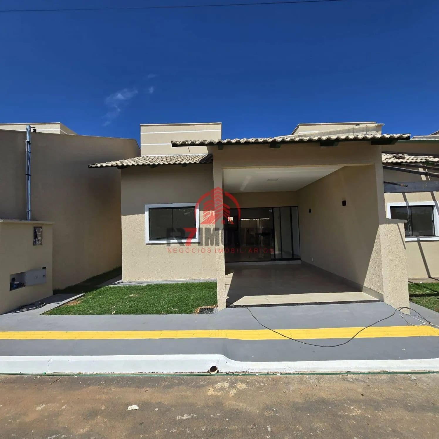 CASA NO CONDOMÍNIO VILLA VERDE NO BALNEÁRIO MEIA PONTE COM LAGO PRIVATIVO - GOIÂNIA/GO