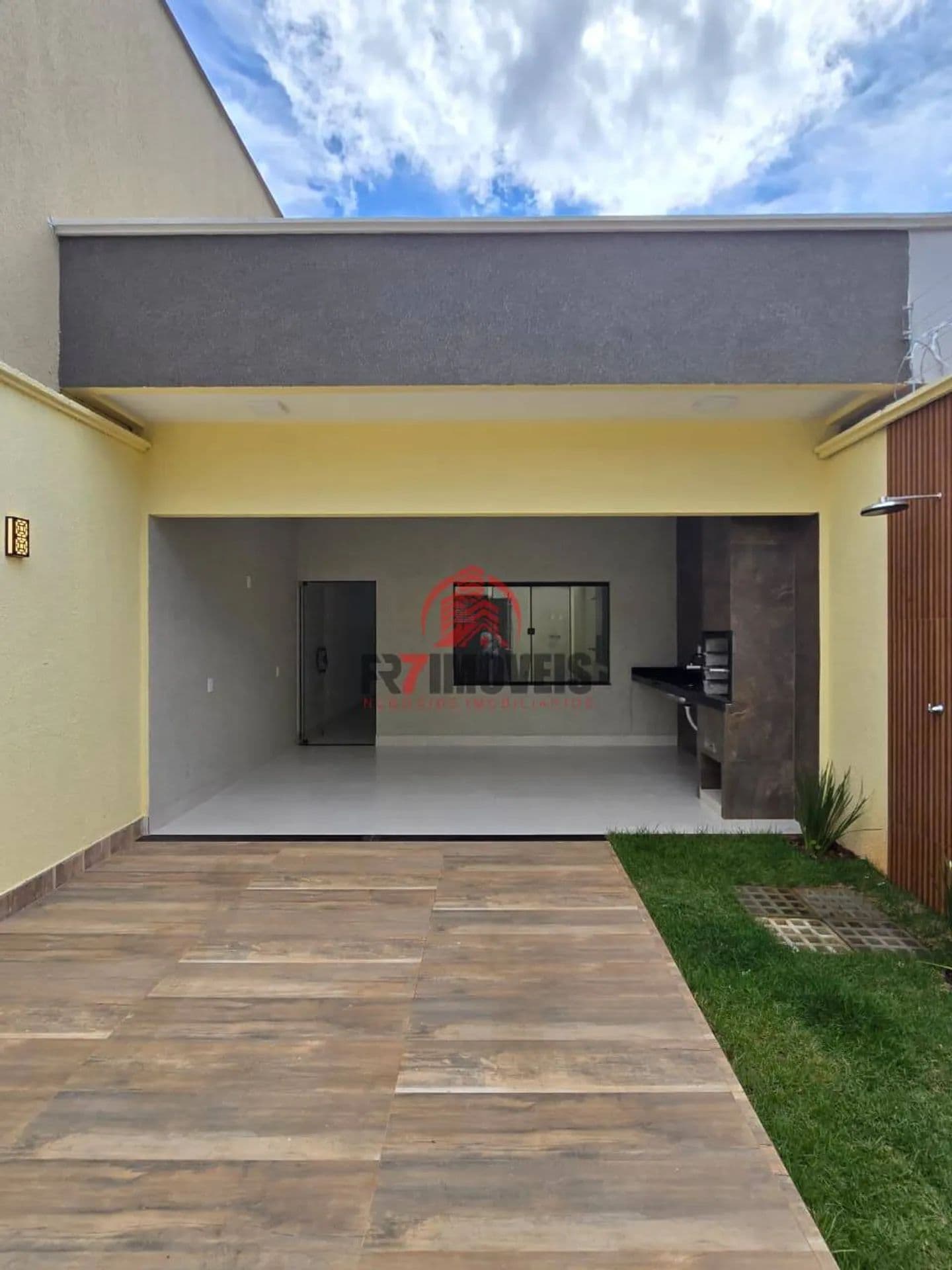 ÓTIMA CASA 3 QUARTOS SENDO 1 SUÍTE NO SETOR BRISAS DA MATA - GOIÂNIA/GO