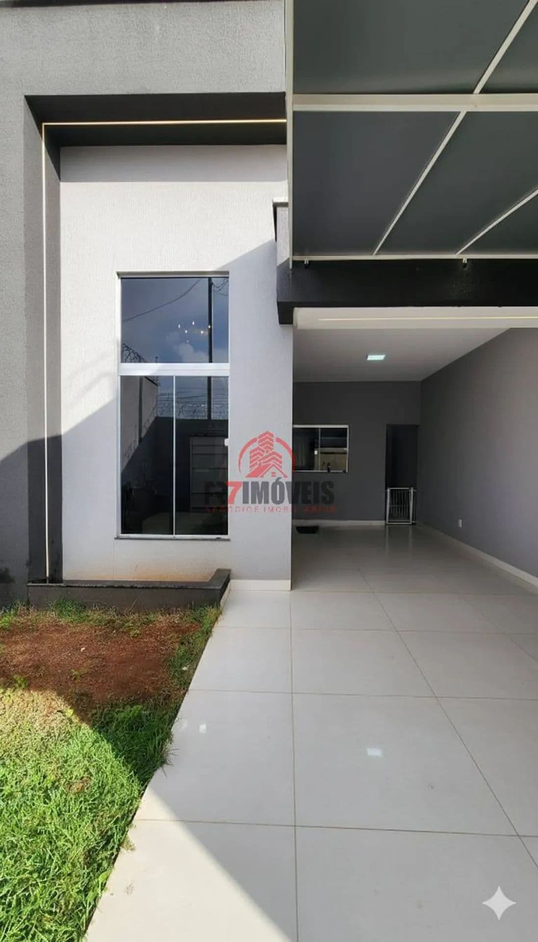 EXCELENTE CASA NO SETOR JARDIM CURITIBA 2 - GOIÂNIA GO