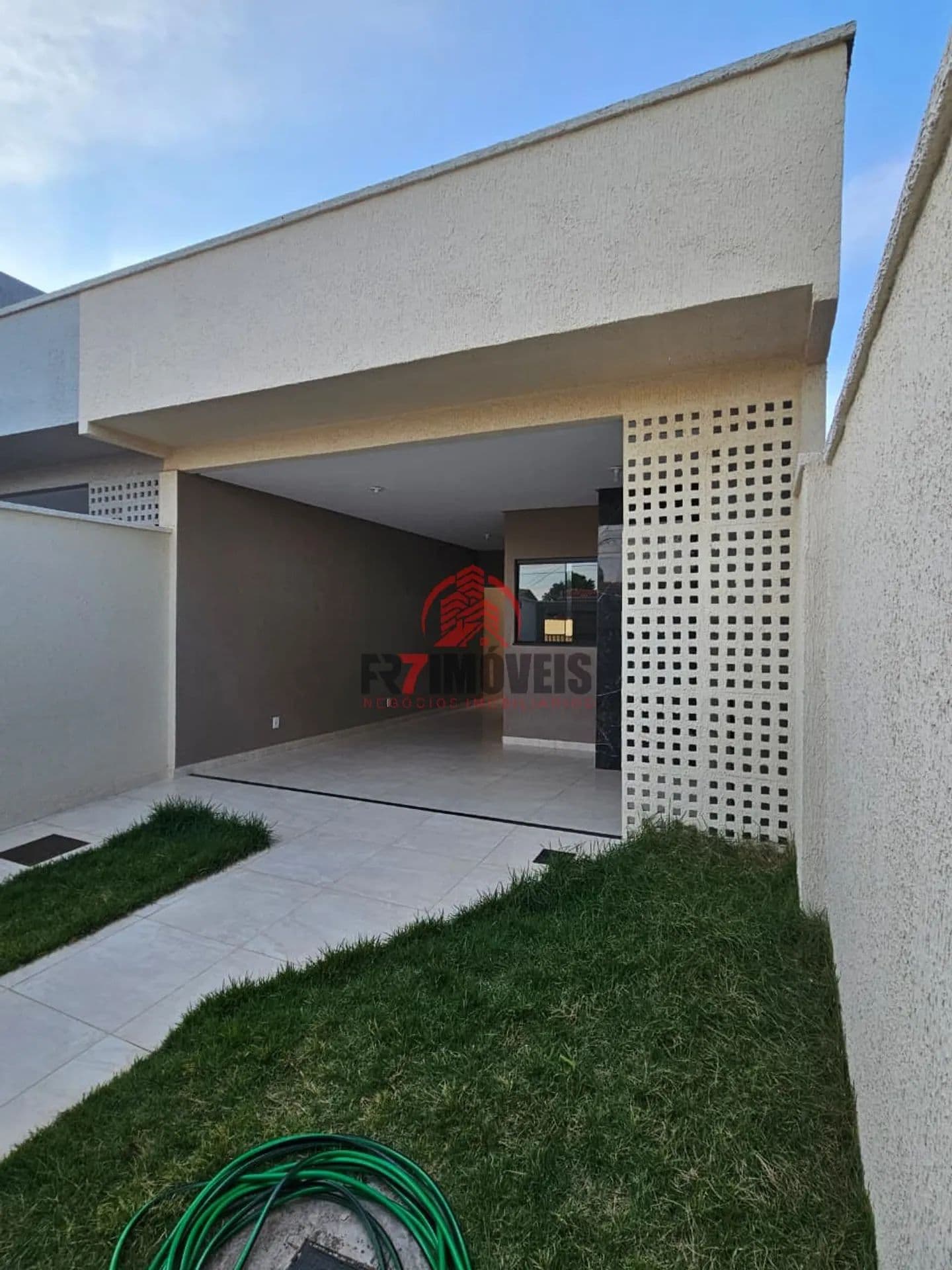 BELÍSSIMA CASA 3 QUARTOS JARDIM DAS HORTÊNCIAS - GOIÂNIA/GO