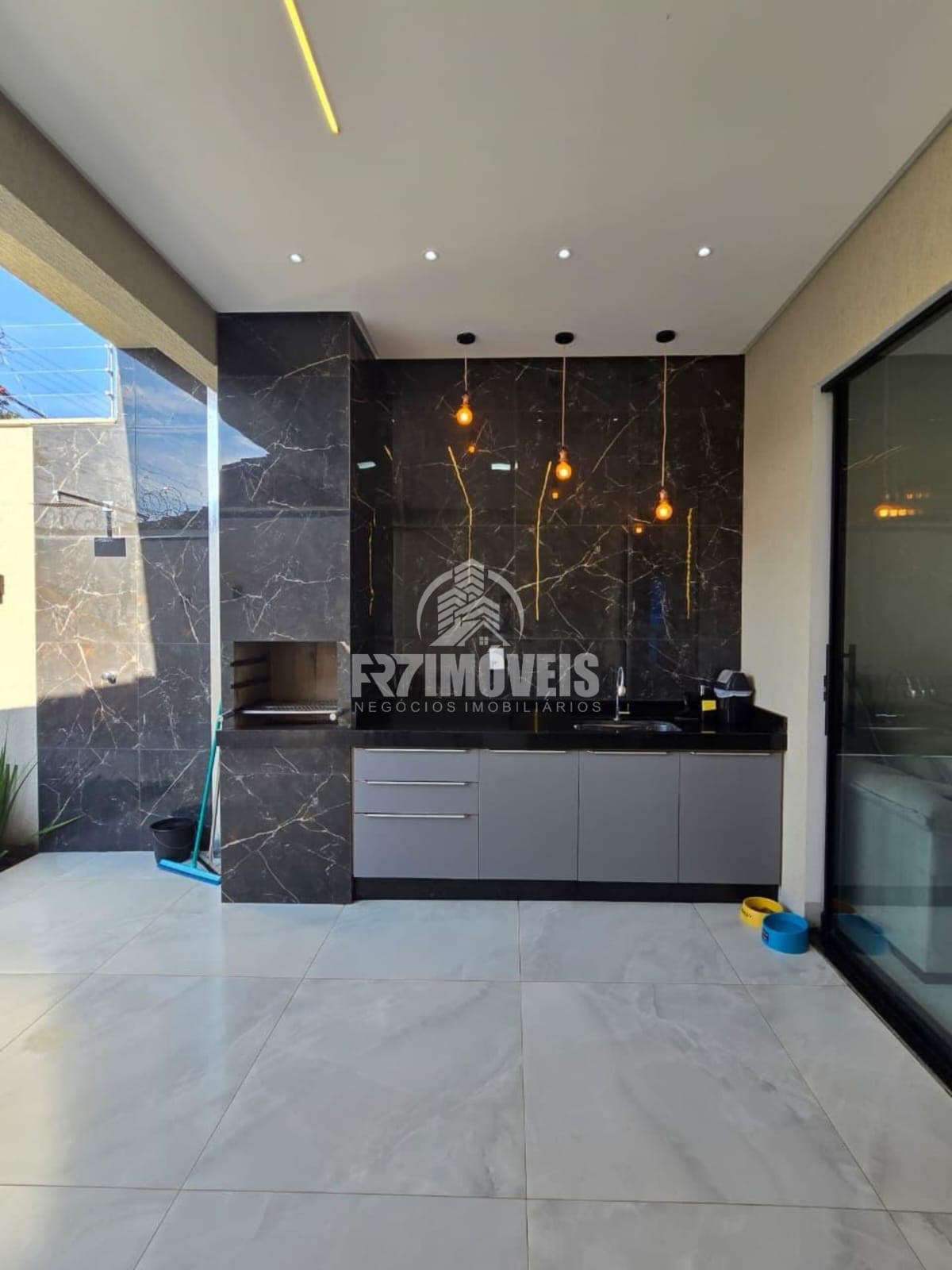 CASA NO SETOR RESIDENCIAL BRISAS DA MATA- GOIÂNIA/GO