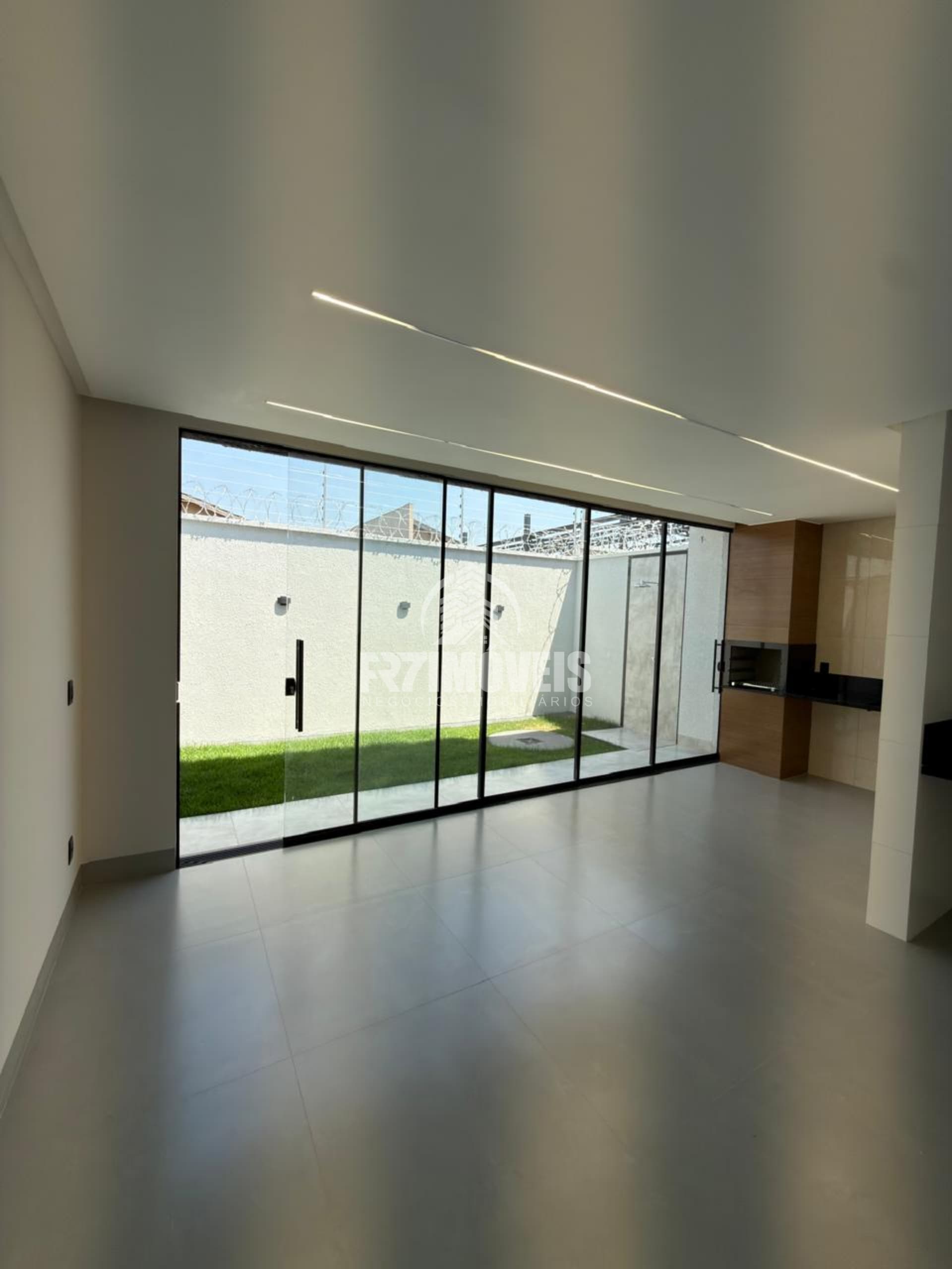 CASA MODERNA NO SETOR JARDIM BOA ESPERANÇA – APARECIDA DE GOIÂNIA/GO