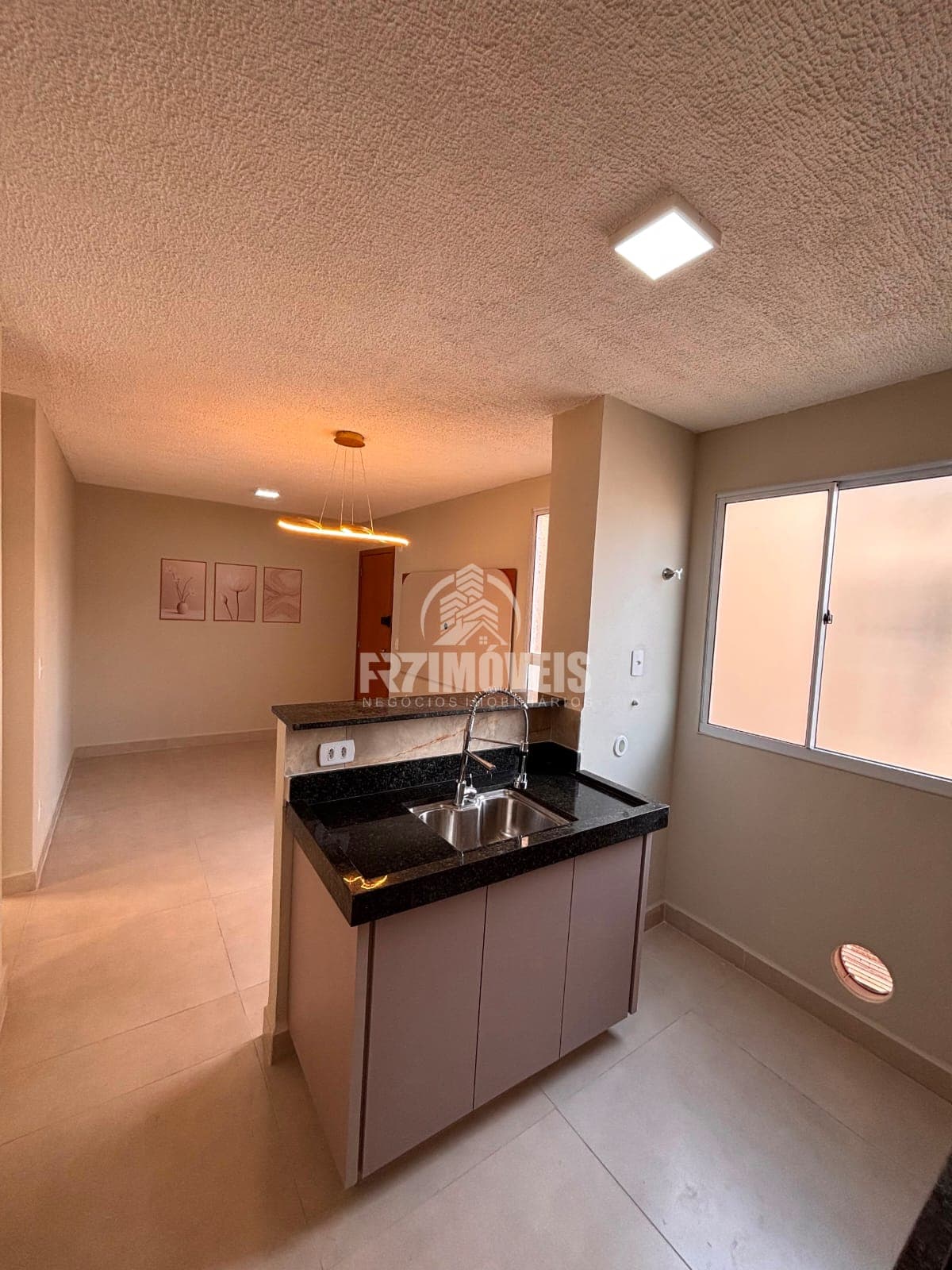APARTAMENTO NO CONDOMÍNIO GRAN PROVENCE COM ENTRADA BAIXA - GOIÂNIA/GO