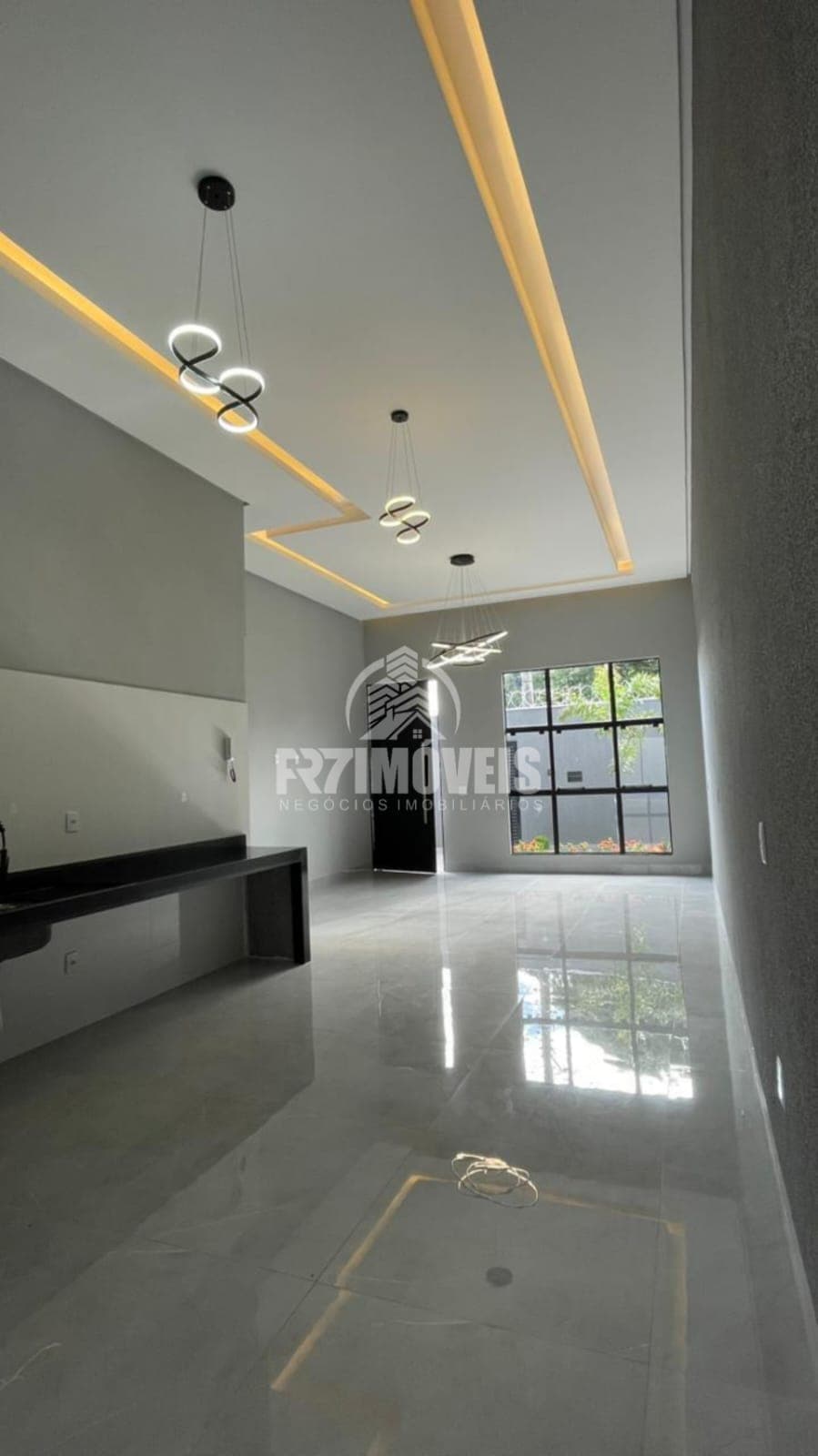 CASA DE ALTO PADRÃO NO SANTOS DUMONT - GOIÂNIA/GO