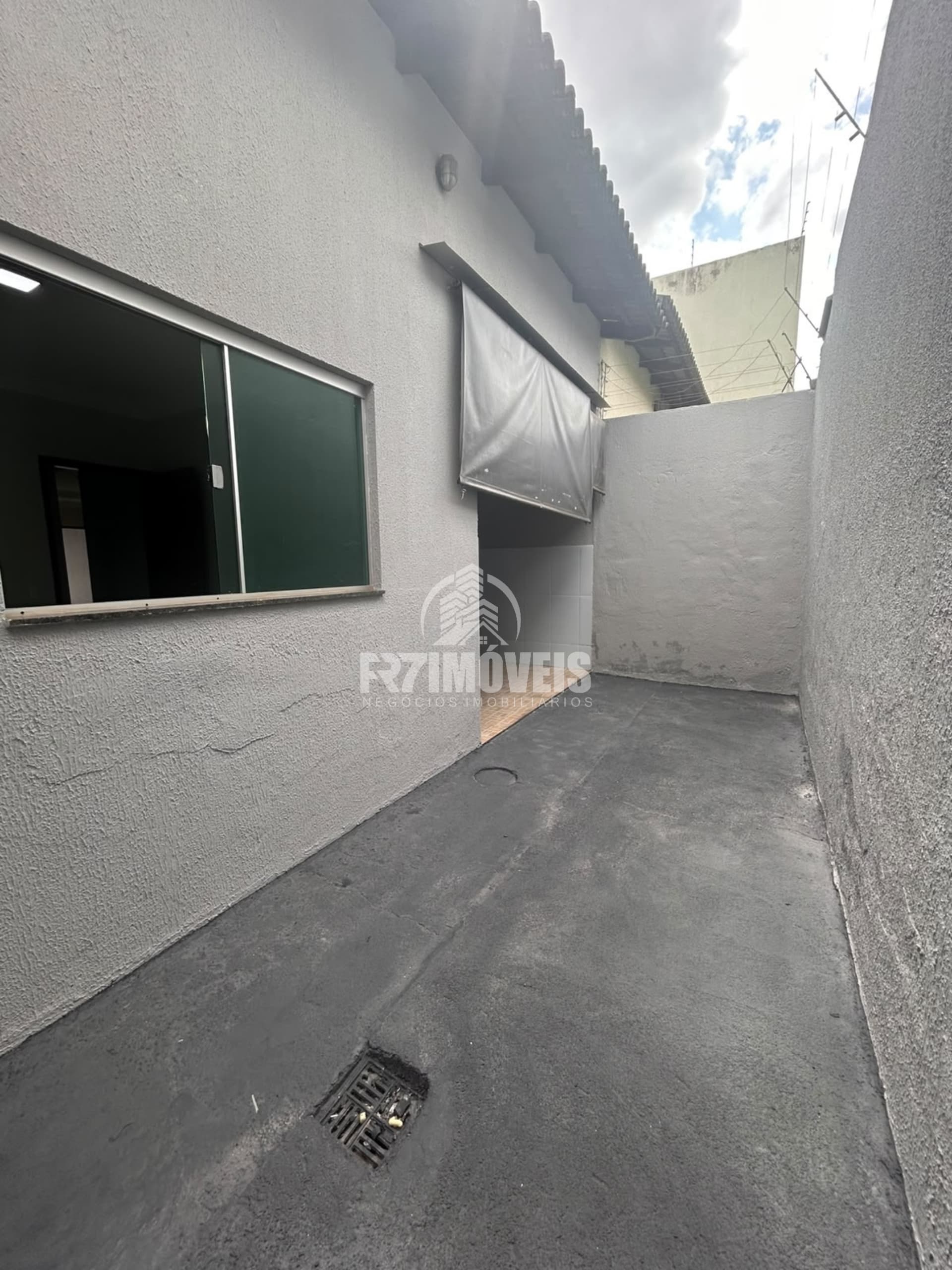 CASA NO SETOR PARQUE DAS FLORES – GOIÂNIA/GO