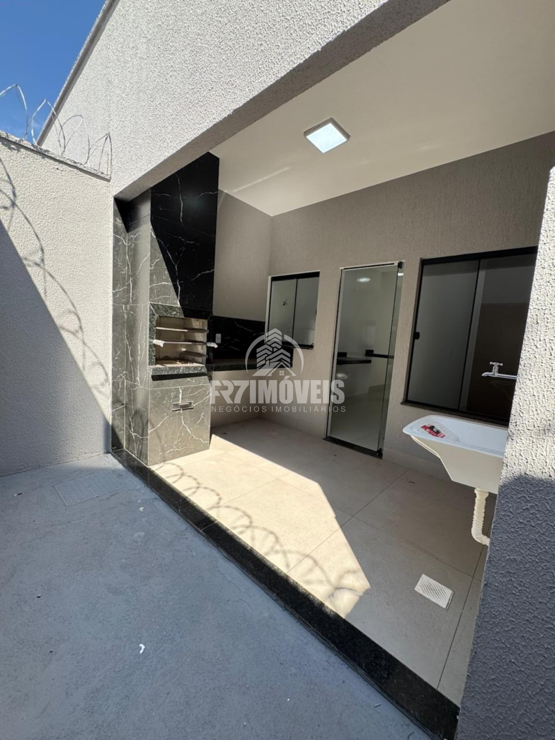 CASA ENTRADA FACILITADA NO SETOR ORLANDO DE MORAIS – GOIÂNIA/GO