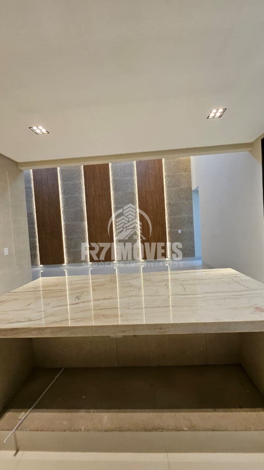 CASA DE ALTO PADRÃO NO RESIDENCIAL BARRAVENTO - GOIÂNIA/GO