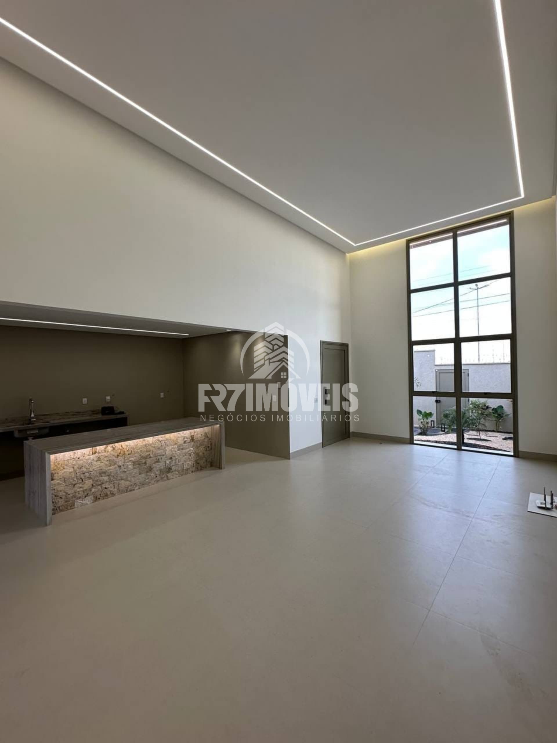 CASA ALTO PADRÃO NO RESIDENCIAL BARRAVENTO- GOIÂNIA/GO