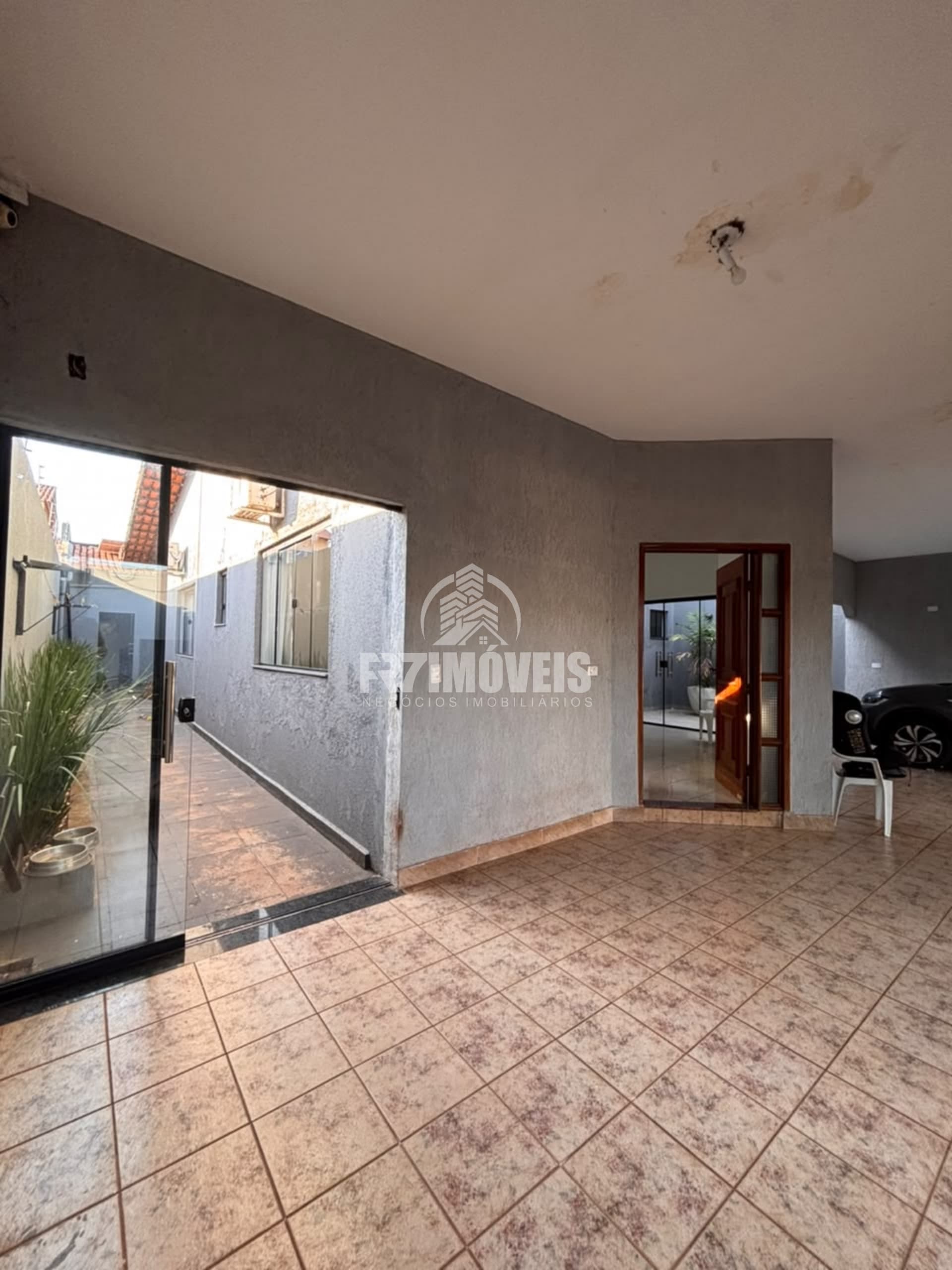 CASA SOZINHA NO LOTE SETOR JARDIM IPÊ - GOIÂNIA/GO
