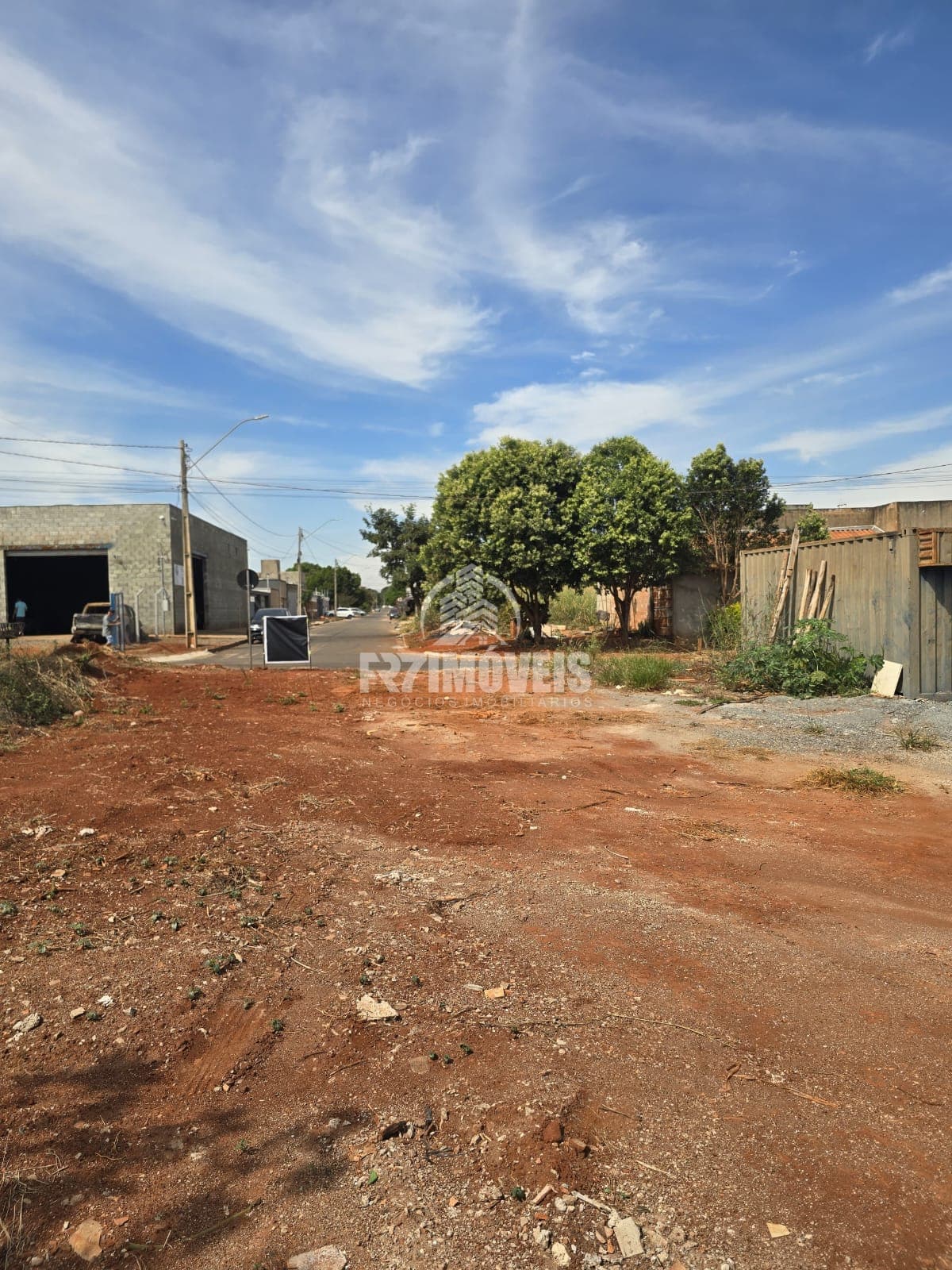 LOTE NO SETOR RESIDENCIAL SHANGRILA - GOIÂNIA/GO