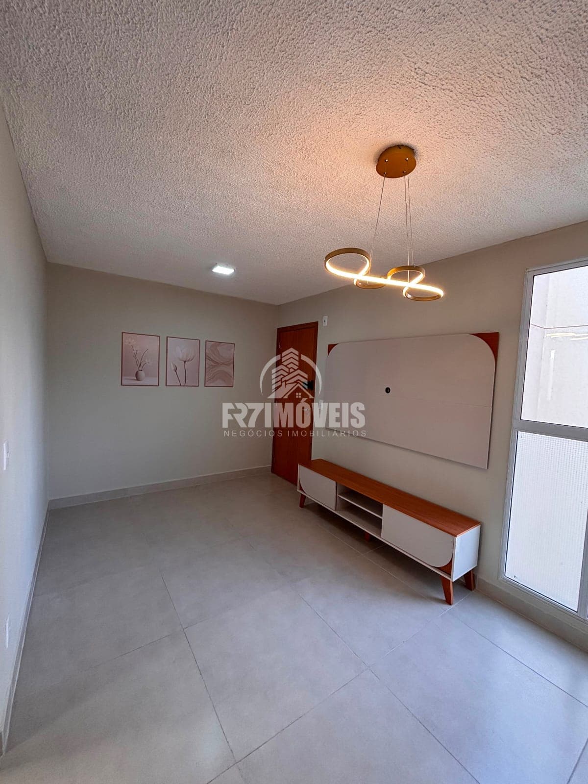 APARTAMENTO NO CONDOMÍNIO GRAN PROVENCE COM ENTRADA BAIXA - GOIÂNIA/GO