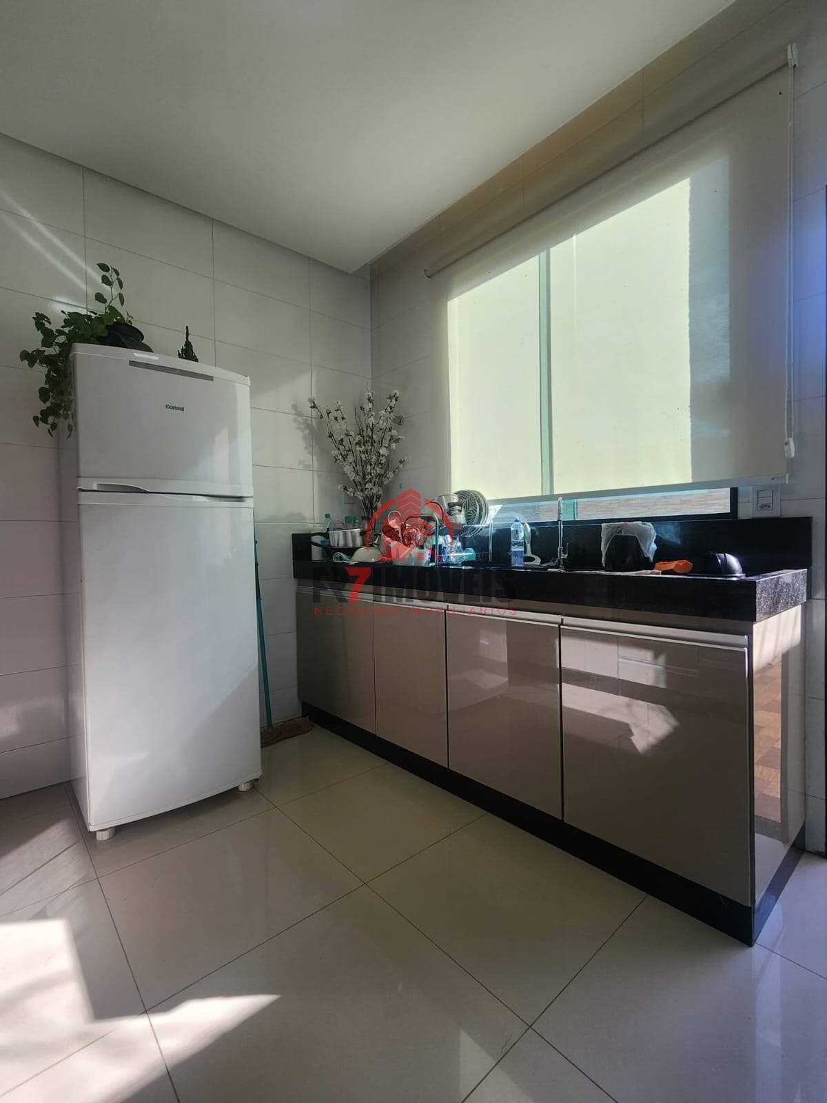 CASA NO SETOR PARQUE DAS FLORES – GOIÂNIA/GO