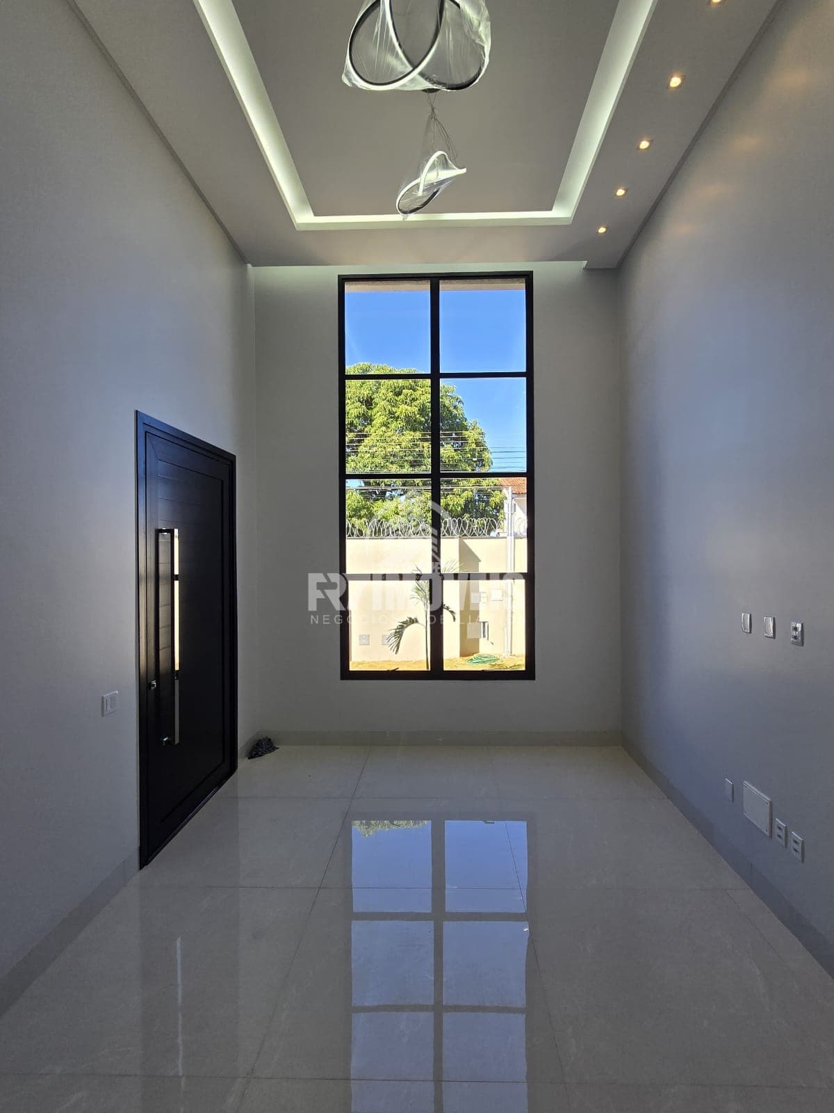 CASA DE ALTO PADRÃO NO RESIDENCIAL BARRAVENTO - GOIÂNIA/GO