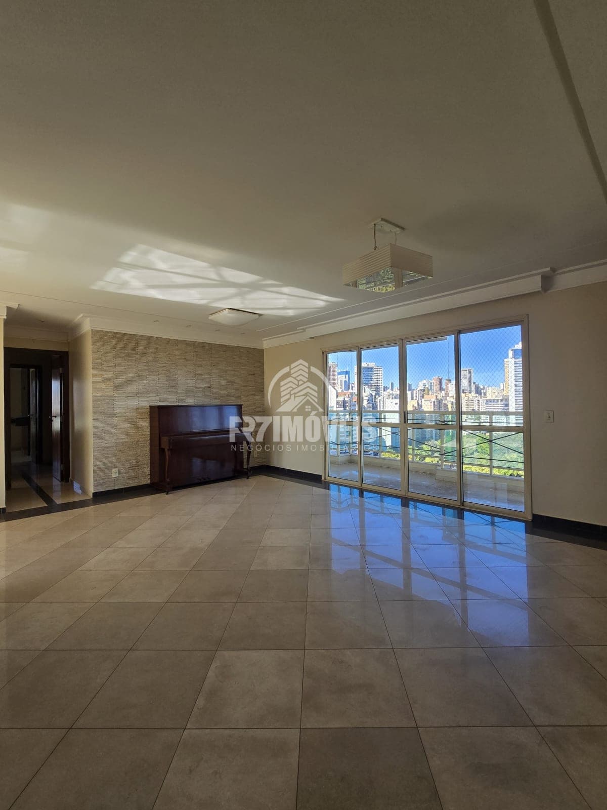 APARTAMENTO VISTA PARA O LAGO DAS ROSAS NO COMDOMÍNIO GERMANO RORIZ SETOR OESTE - GOIÂNIA/GO