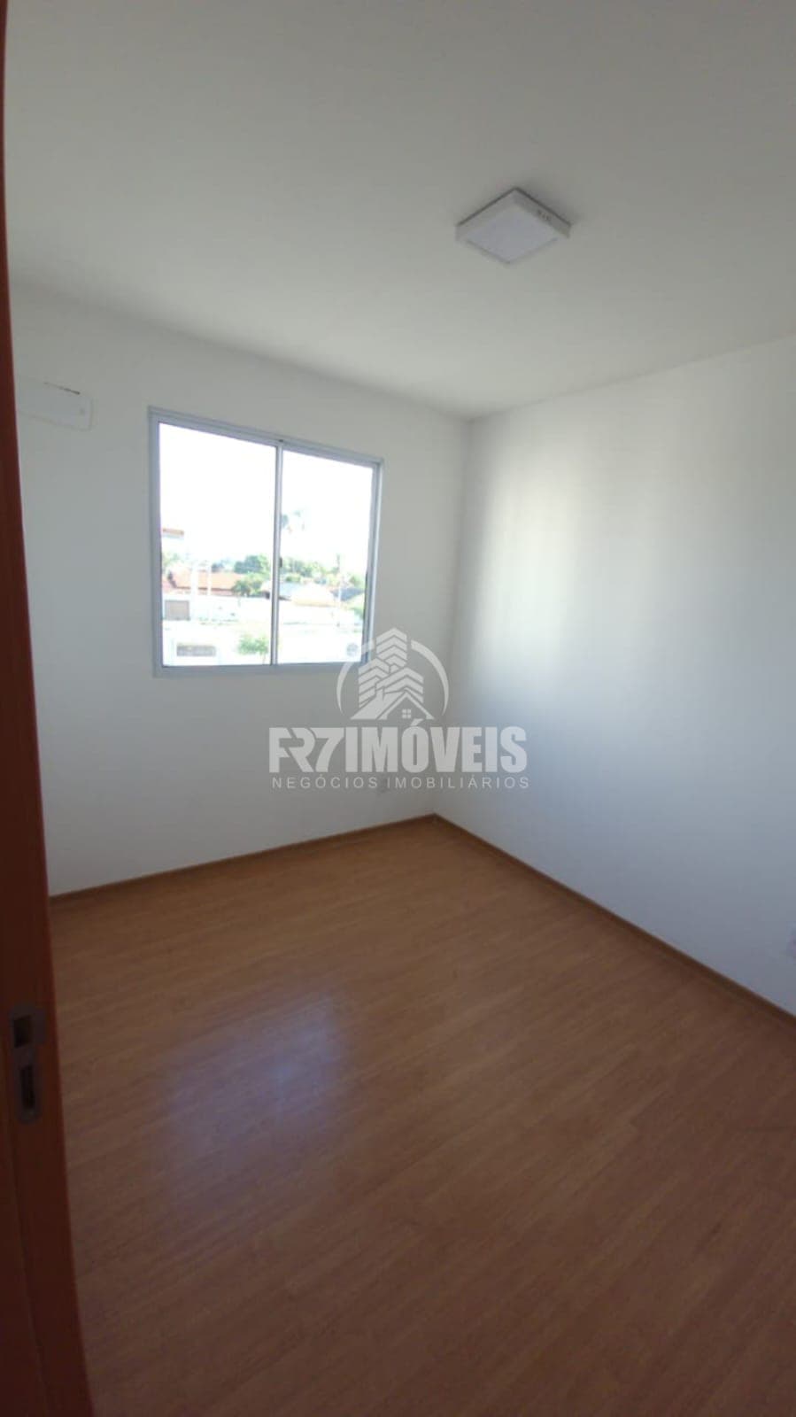 APARTAMENTO NO RESIDENCIAL GRAN JARDIM COM ENTRADA BAIXA - GOIÂNIA/GO