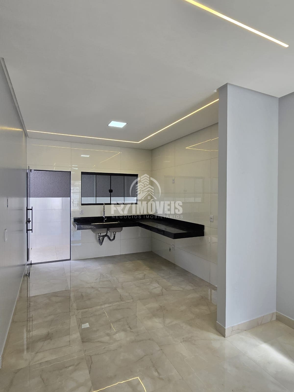CASA NO SETOR RESIDENCIAL PARAÍSO - GOIÂNIA/GO