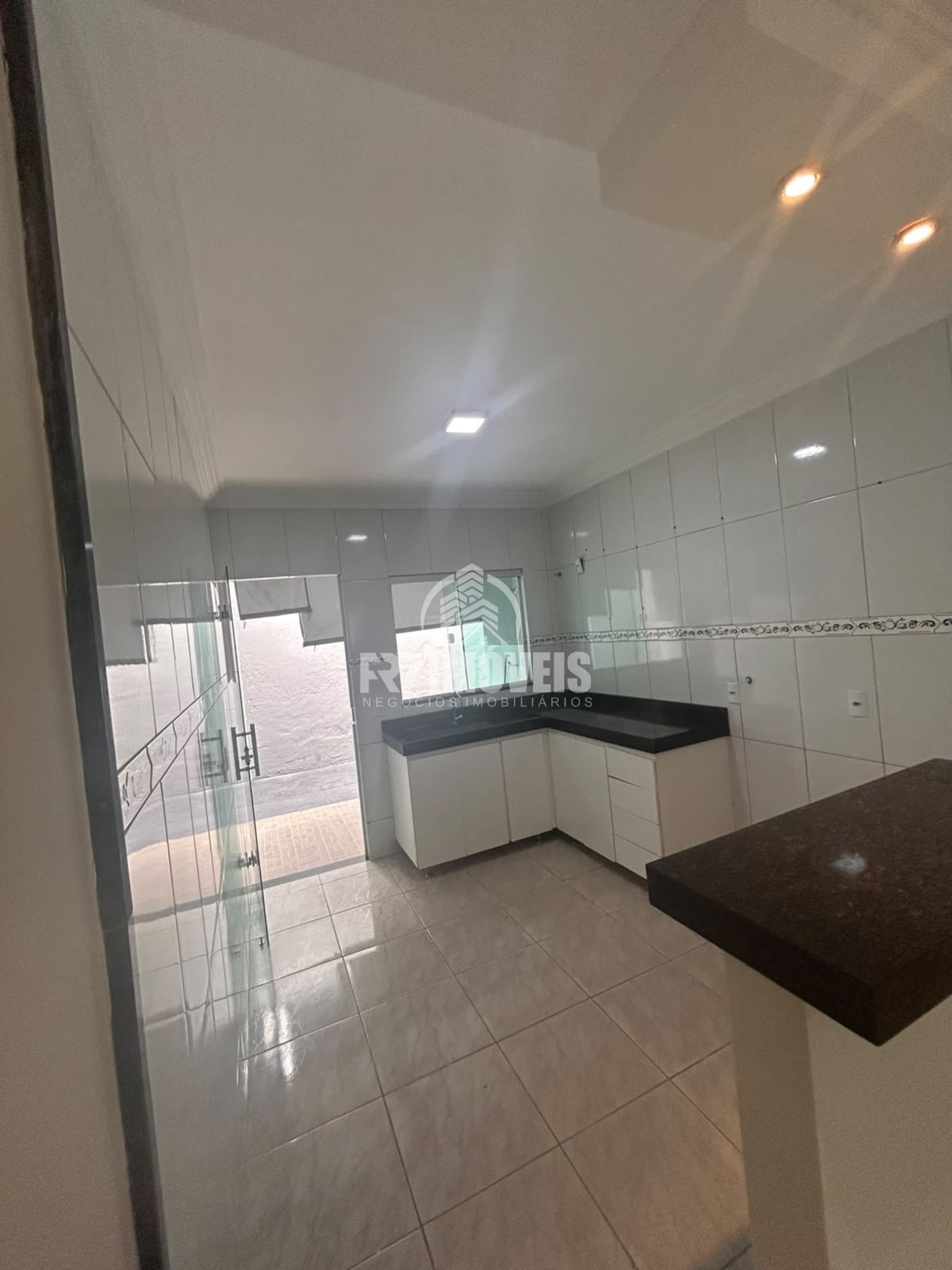 CASA NO SETOR PARQUE DAS FLORES – GOIÂNIA/GO