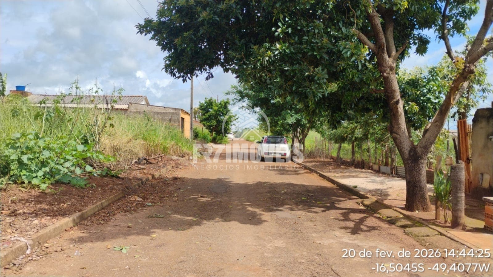 LOTE NO RESIDENCIAL LAGO AZUL II - GOIÂNIA/GO