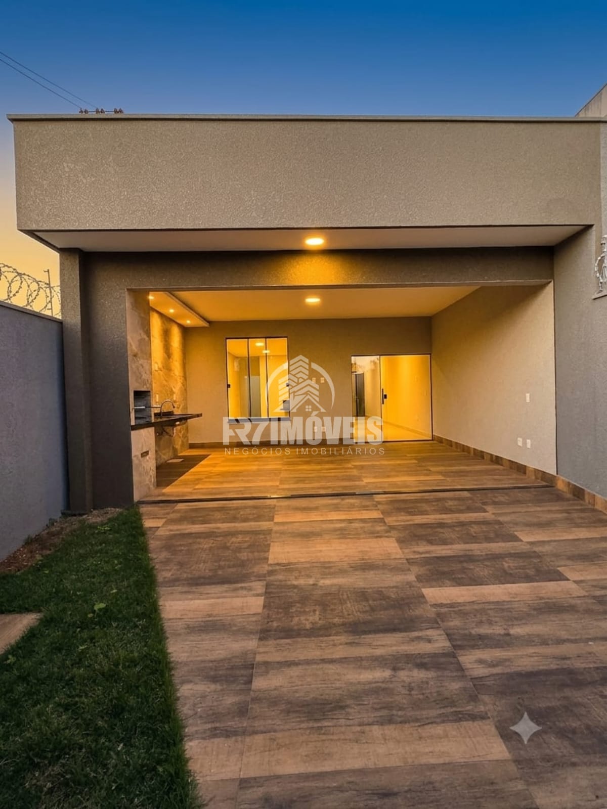 CASA NO PARQUE DAS AMENDOEIRAS - GOIÂNIA/GO