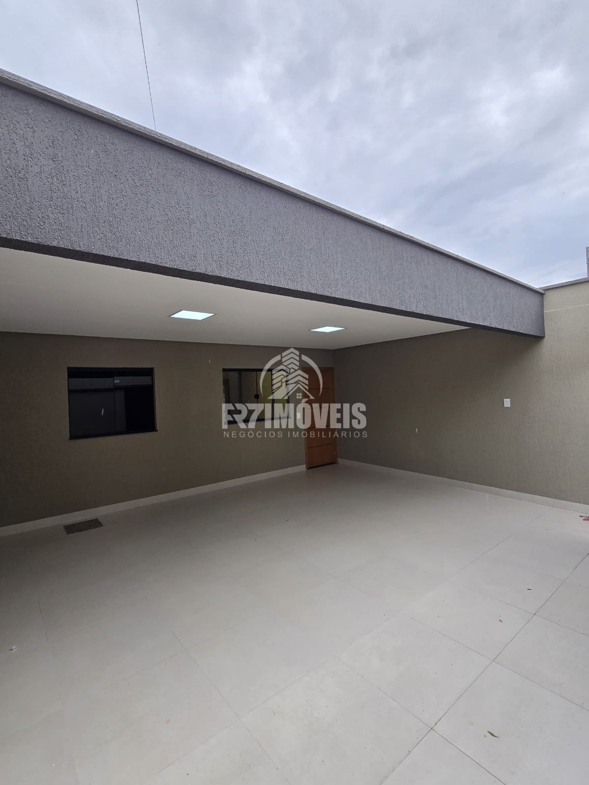 CASA NO SETOR BARRAVENTO - GOIÂNIA/GO