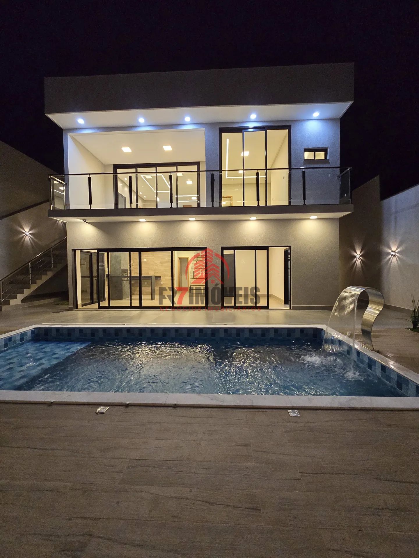 SOBRADO INVERTIDO COM PISCINA  NO SETOR VILA JOÃO VAZ - GOIÂNIA/ GO