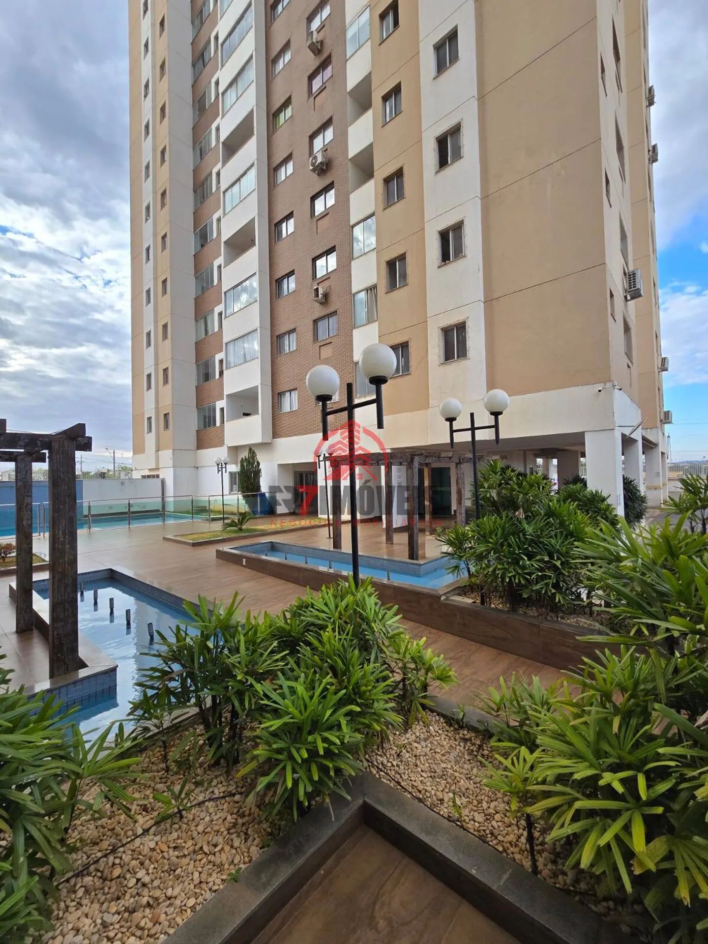 APARTAMENTO NO CONDOMÍNIO FLORES DO IPÊ - GOIÂNIA/GO