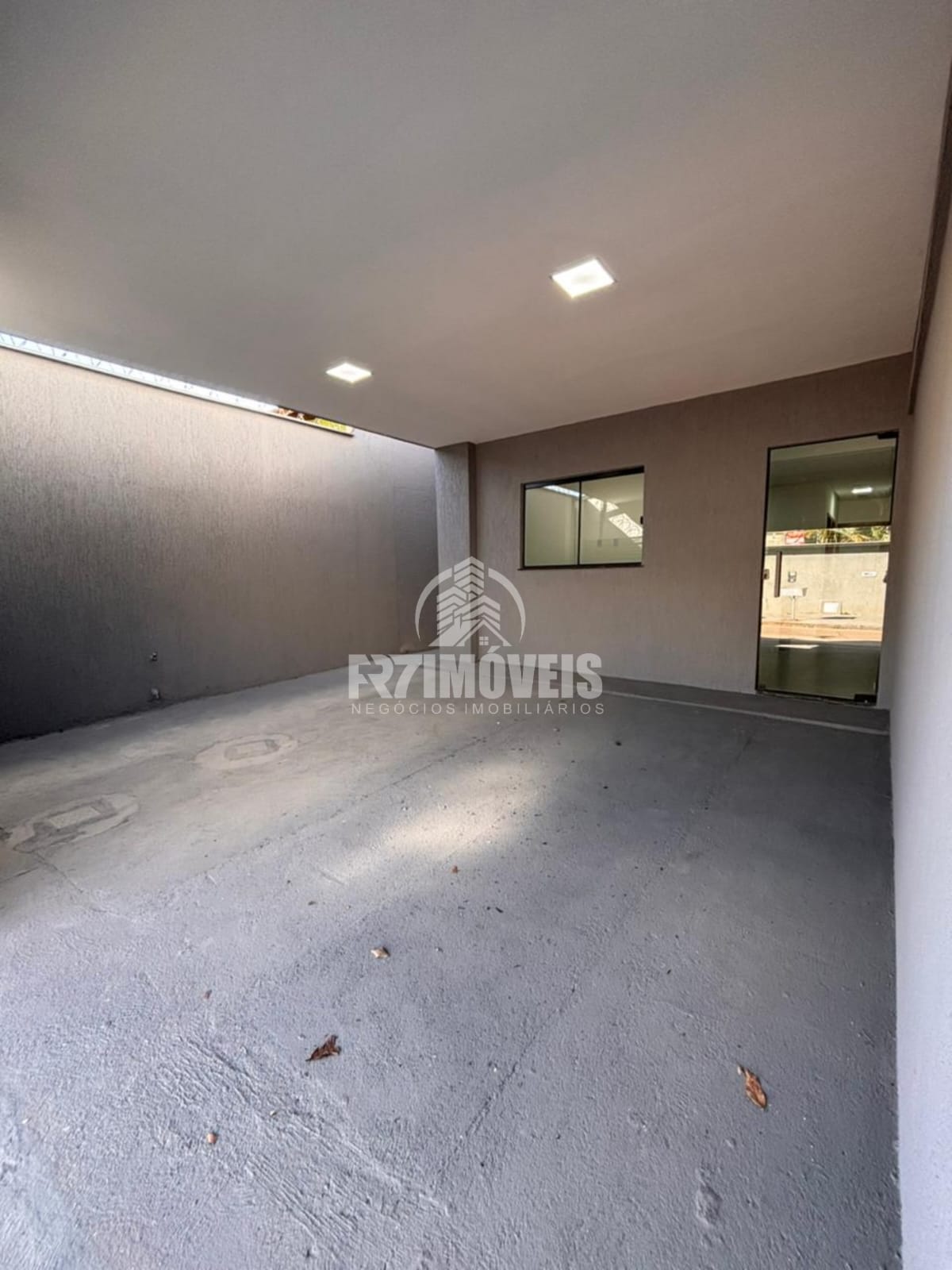 CASA NOVA 2 QUARTOS SENDO 1 SUÍTE NO RESIDENCIAL TEMPO NOVO - GOIÂNIA/GO