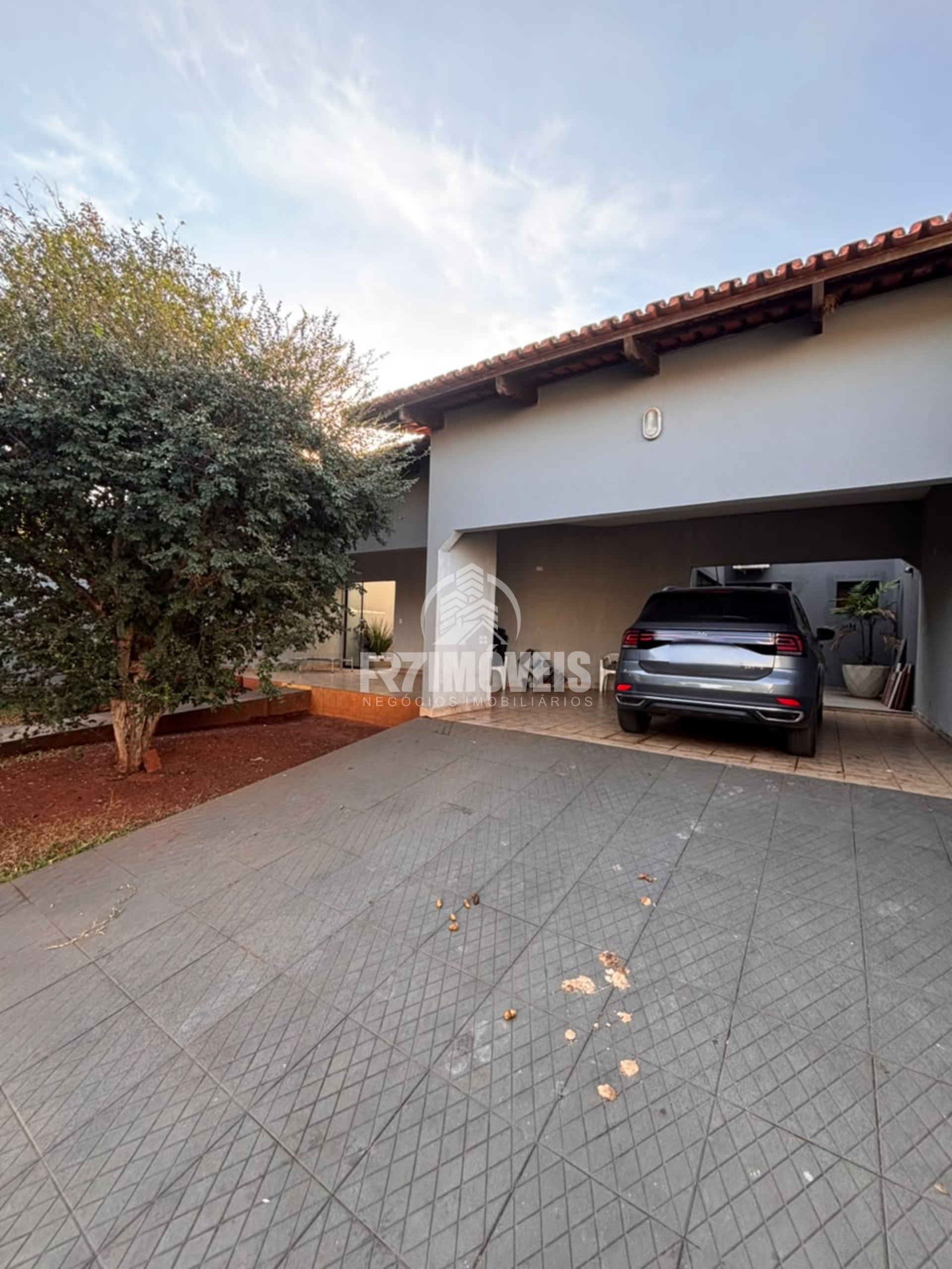 CASA SOZINHA NO LOTE SETOR JARDIM IPÊ - GOIÂNIA/GO