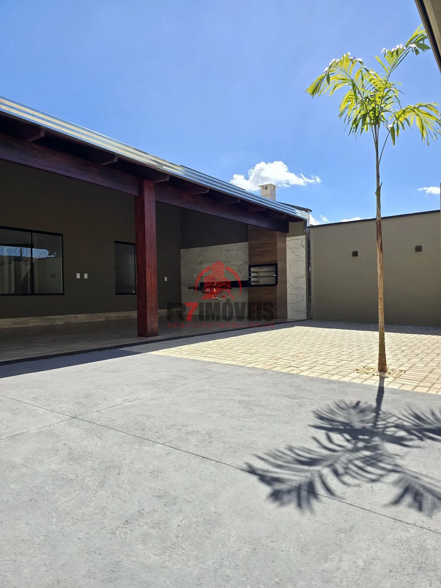 CASA 3Q/1S COM VARANDA GOURMET NO BRISAS DA MATA - GOIÂNIA/GO
