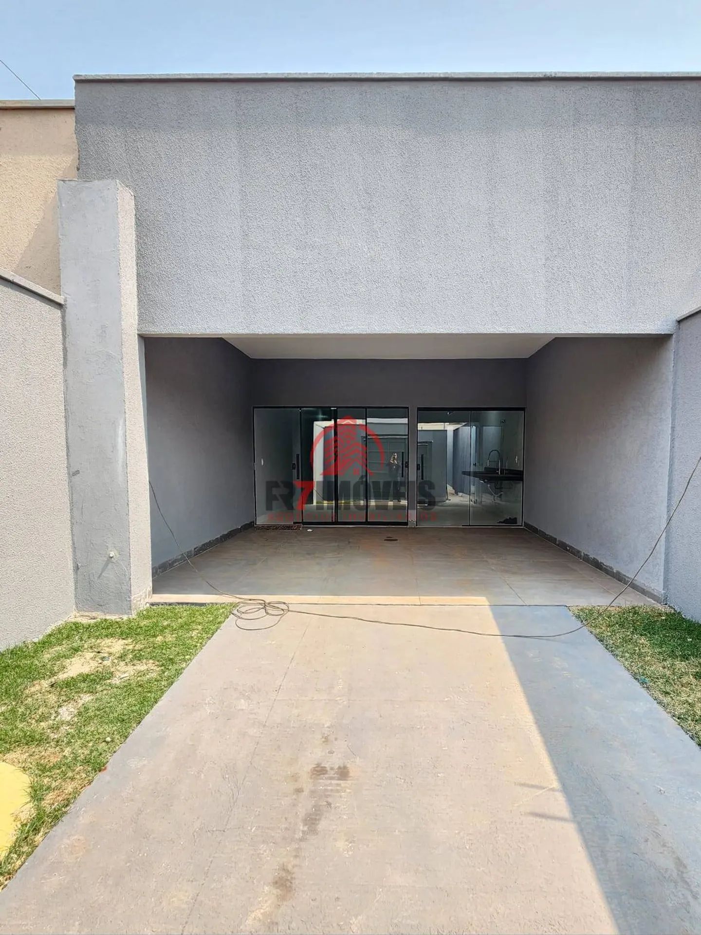 LINDA CASA NO SETOR COLORADO- GOIÂNIA/GO