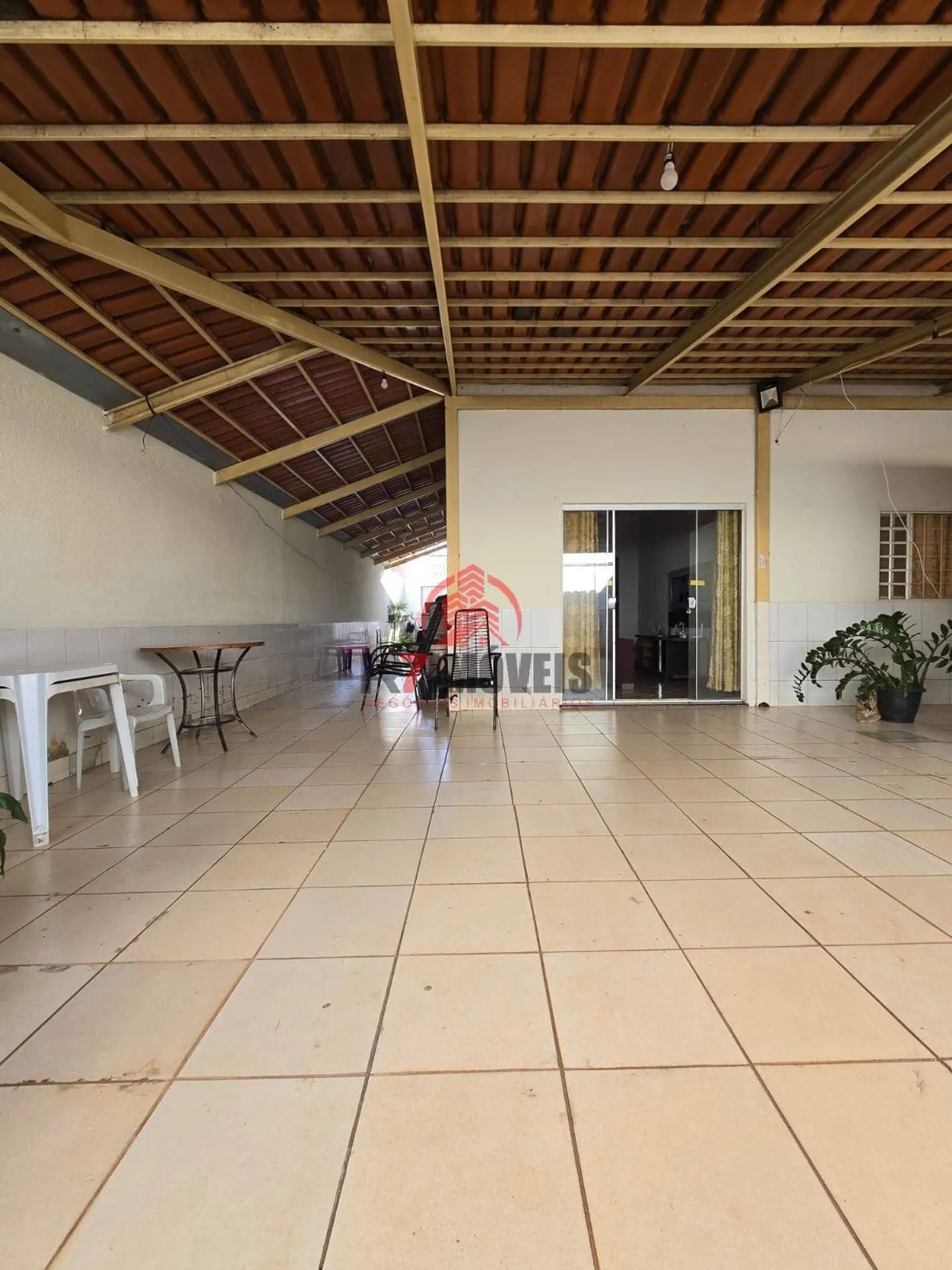 EXCELENTE CASA NO RESIDENCIAL BRISAS DA MATA - GOIÂNIA/GO