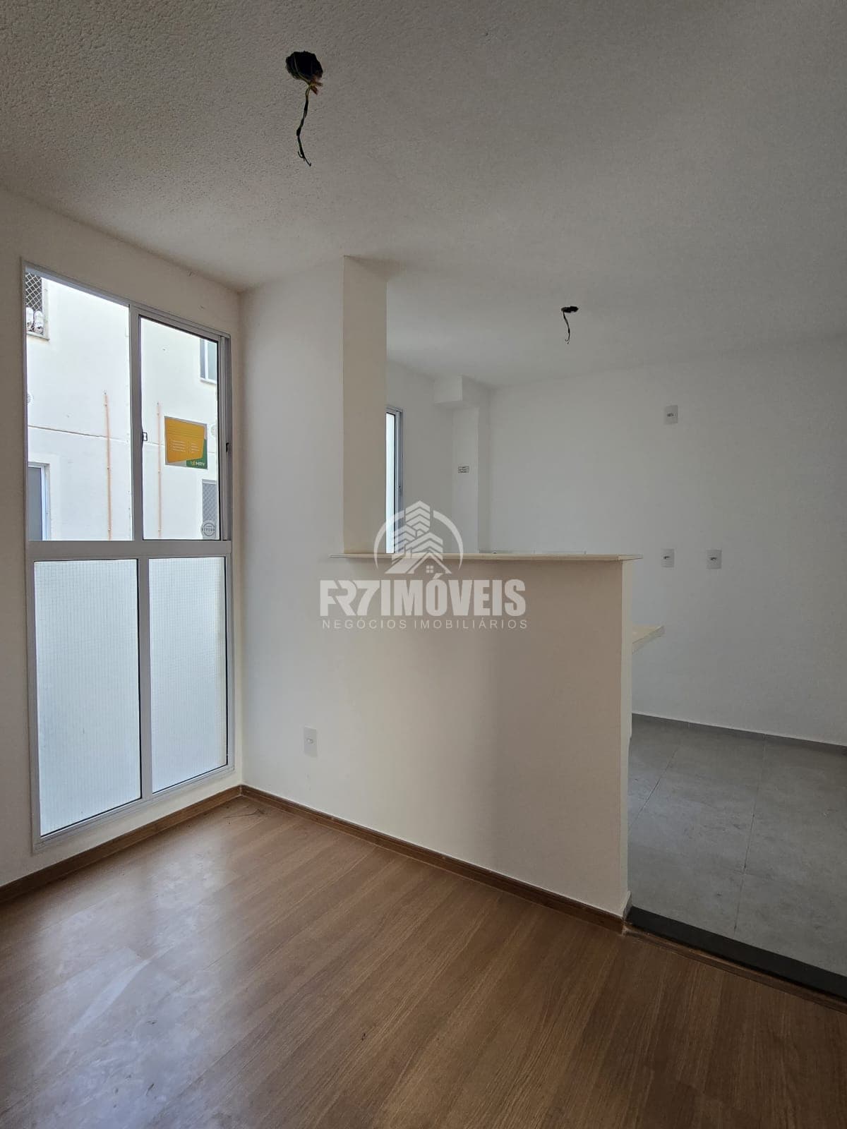 APARTAMENTO EM CONDOMÍNIO NO SETOR VILA MUTIRÃO - GOIÂNIA/GO