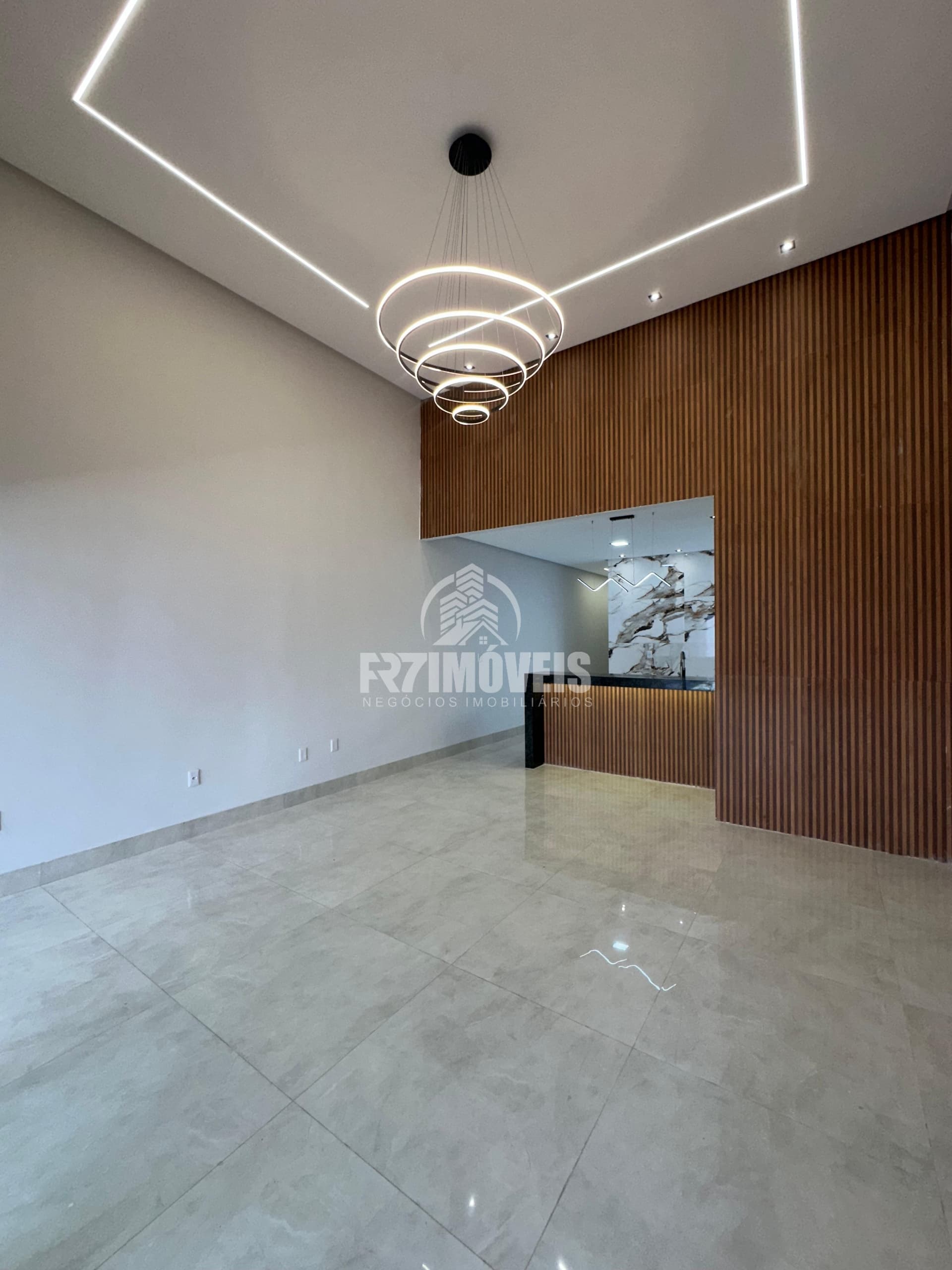 CASA COM ACABAMENTO PREMIUM NO RESIDENCIAL BRISAS DA MATA – GOIÂNIA/GO