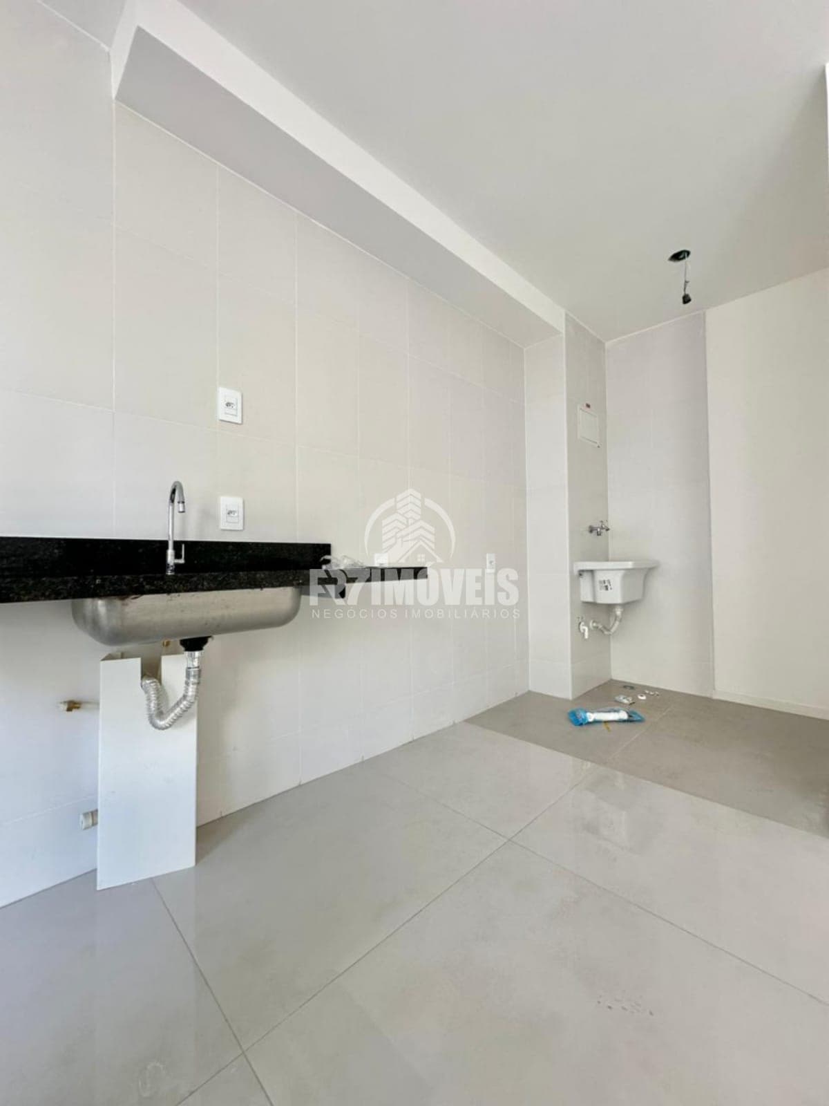 APARTAMENTO NO SETOR BUENO - GOIÂNIA/GO