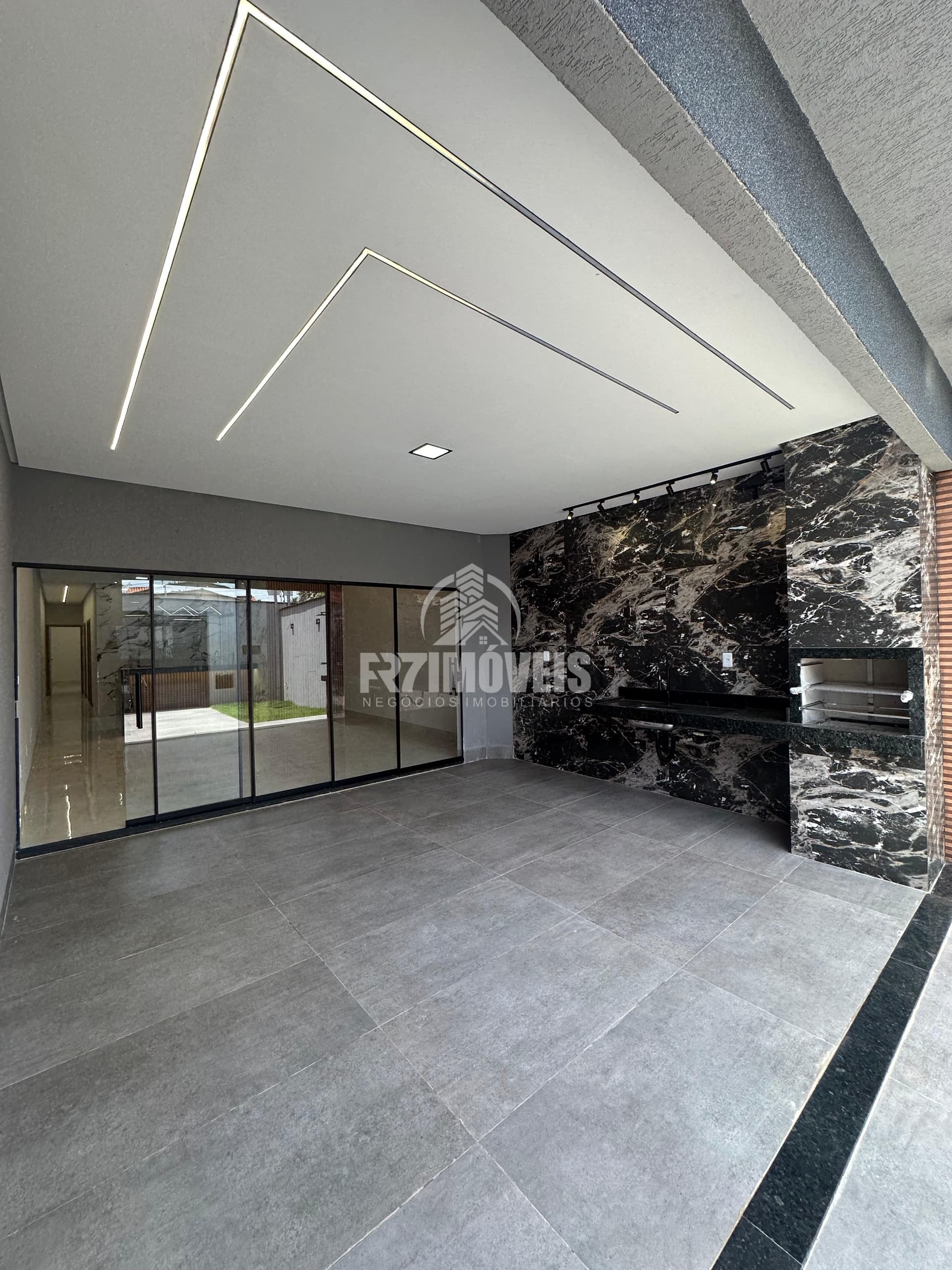 CASA COM ACABAMENTO PREMIUM NO RESIDENCIAL BRISAS DA MATA – GOIÂNIA/GO