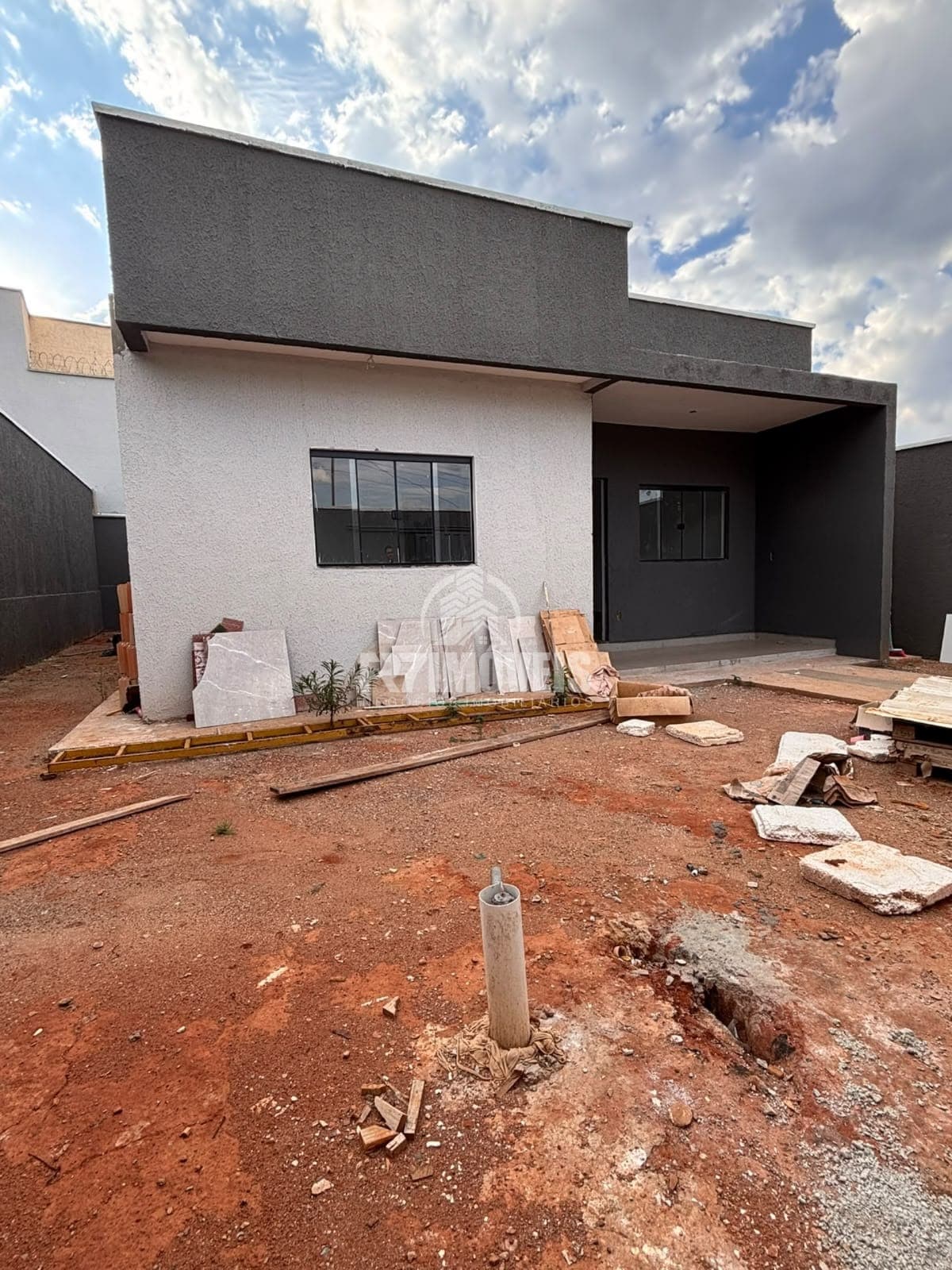 CASA NO HUGO DE MORAES - GOIÂNIA/GO