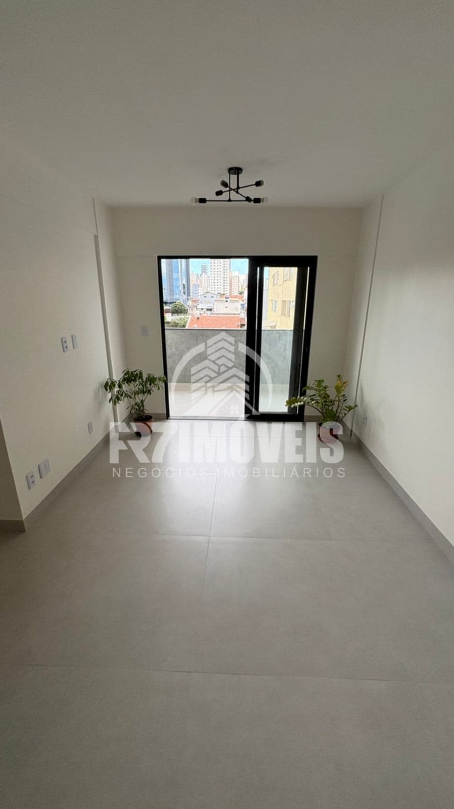 APARTAMENTO EM CONDOMÍNIO NO SETOR JARDIM AMERICA - GOIÂNIA/GO