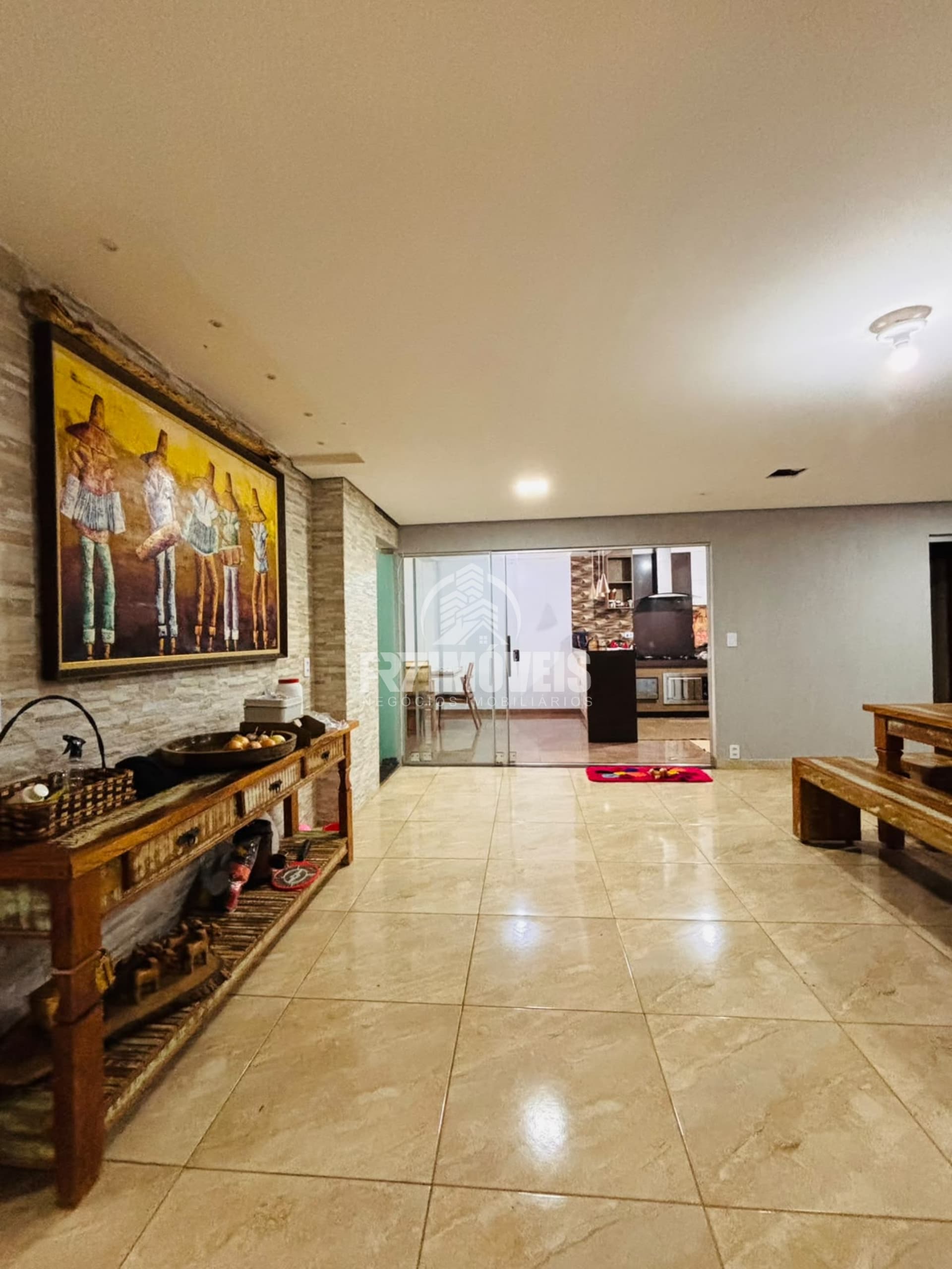 CASA COM ARMÁRIOS NO CONDOMÍNIO VIDA BELA II - GOIÂNIA/GO
