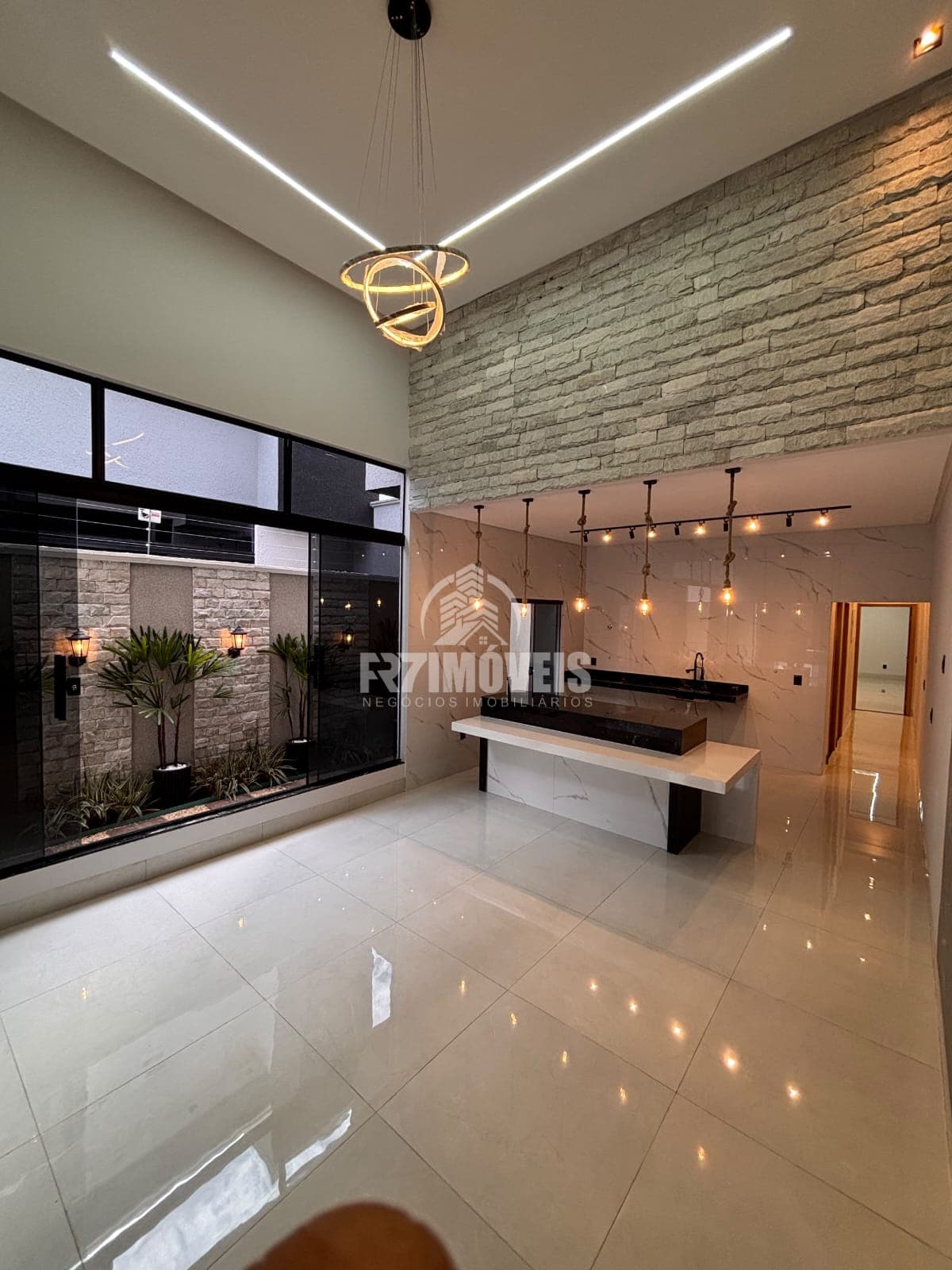 CASA NO RESIDENCIAL DAS ACÁCIAS - GOIÂNIA/GO