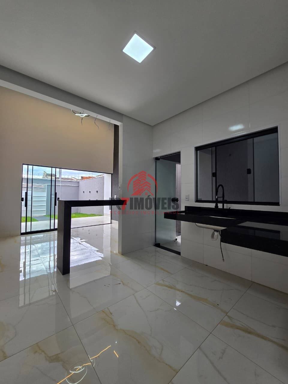 CASA COM 2 QUARTOS SENDO 1 SUÍTE NO ESTRELA DALVA - GOIÂNIA/GO
