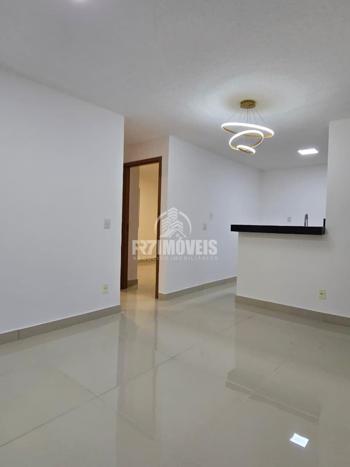 APARTAMENTO À VENDA NO CONDOMÍNIO GRAN VIENA – GOIÂNIA/GO