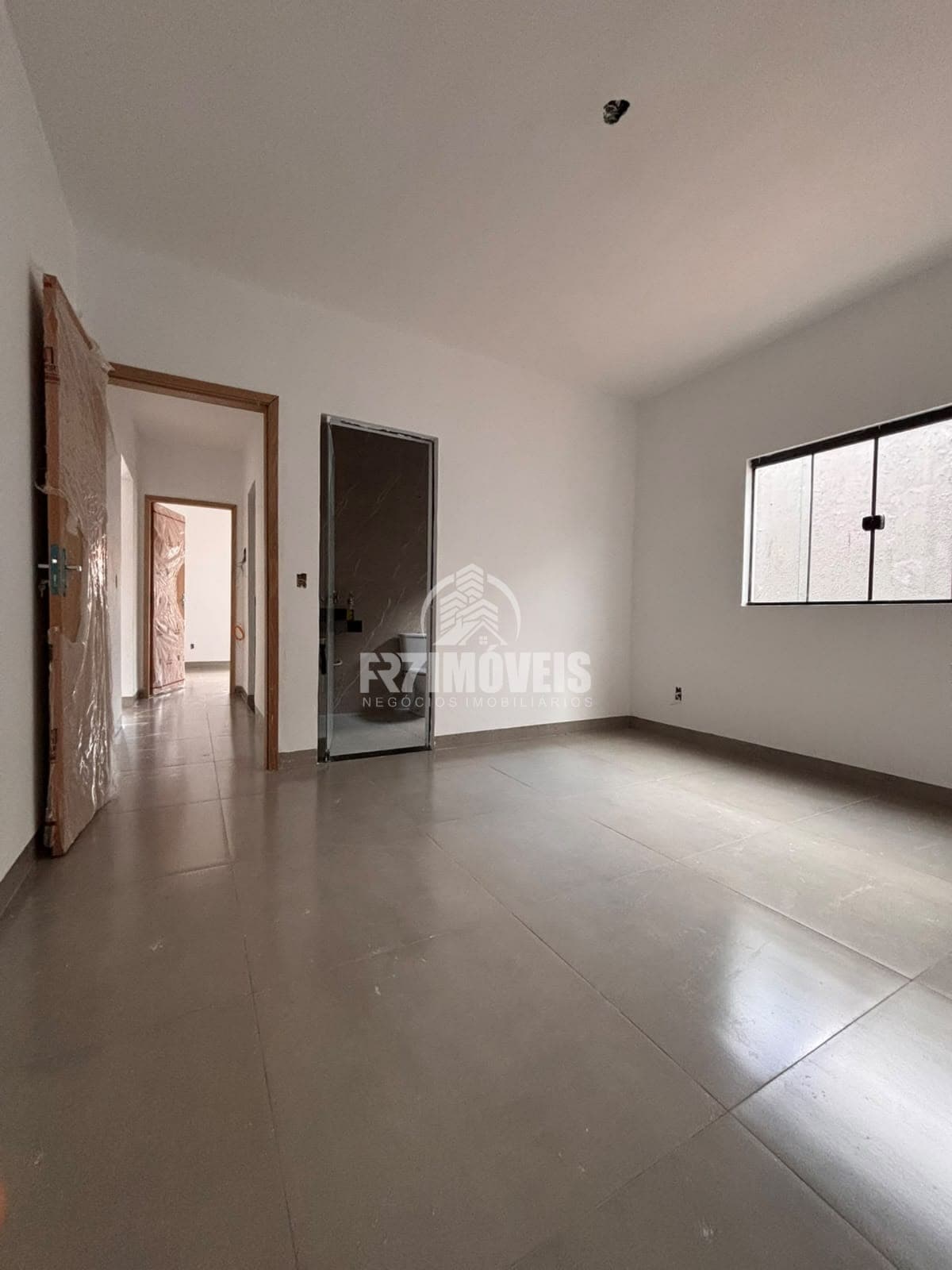 CASA NO HUGO DE MORAES - GOIÂNIA/GO