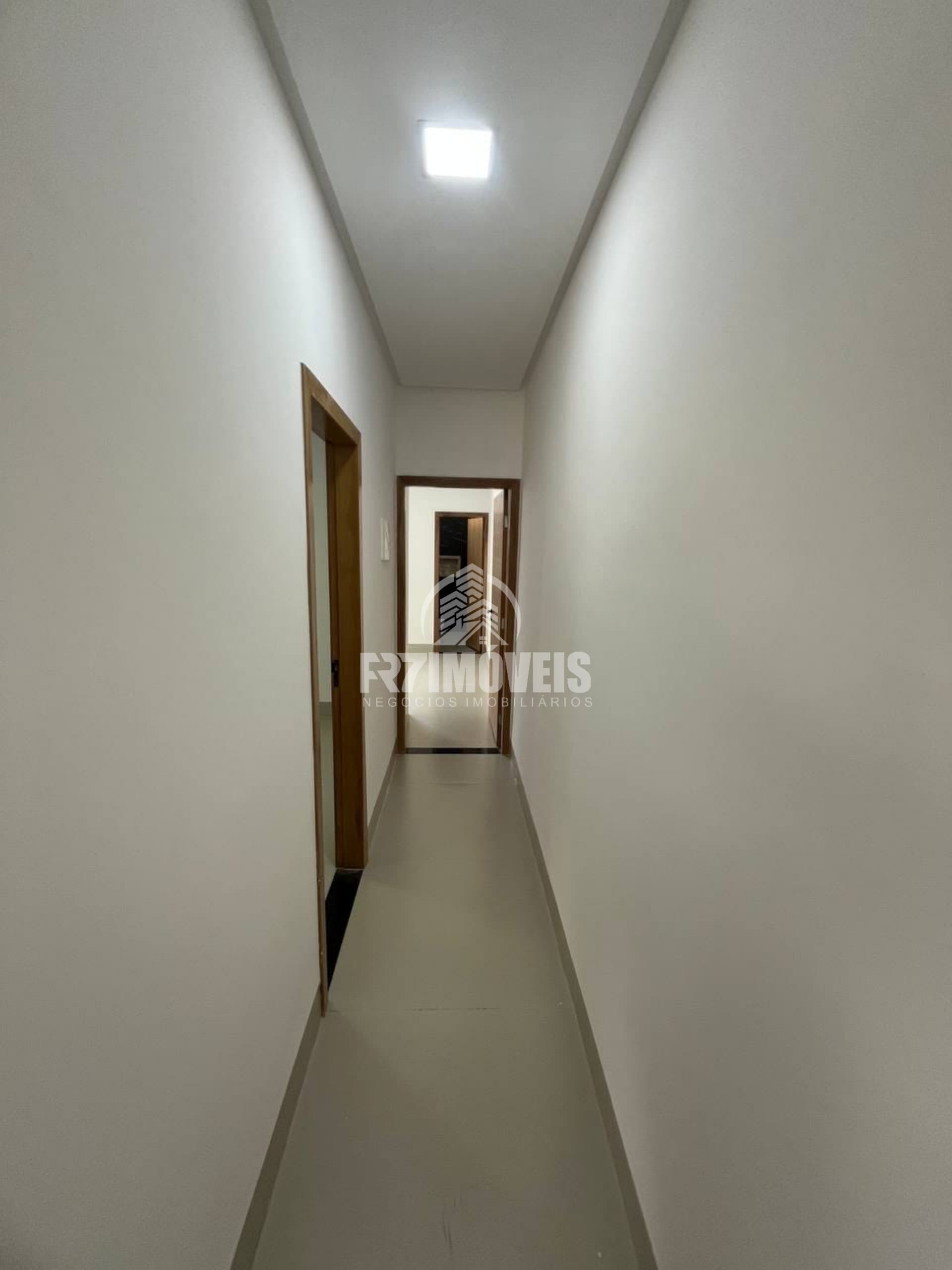 CASA ENTRADA BAIXA NO SETOR BAIRRO FLORESTA – GOIÂNIA/GO