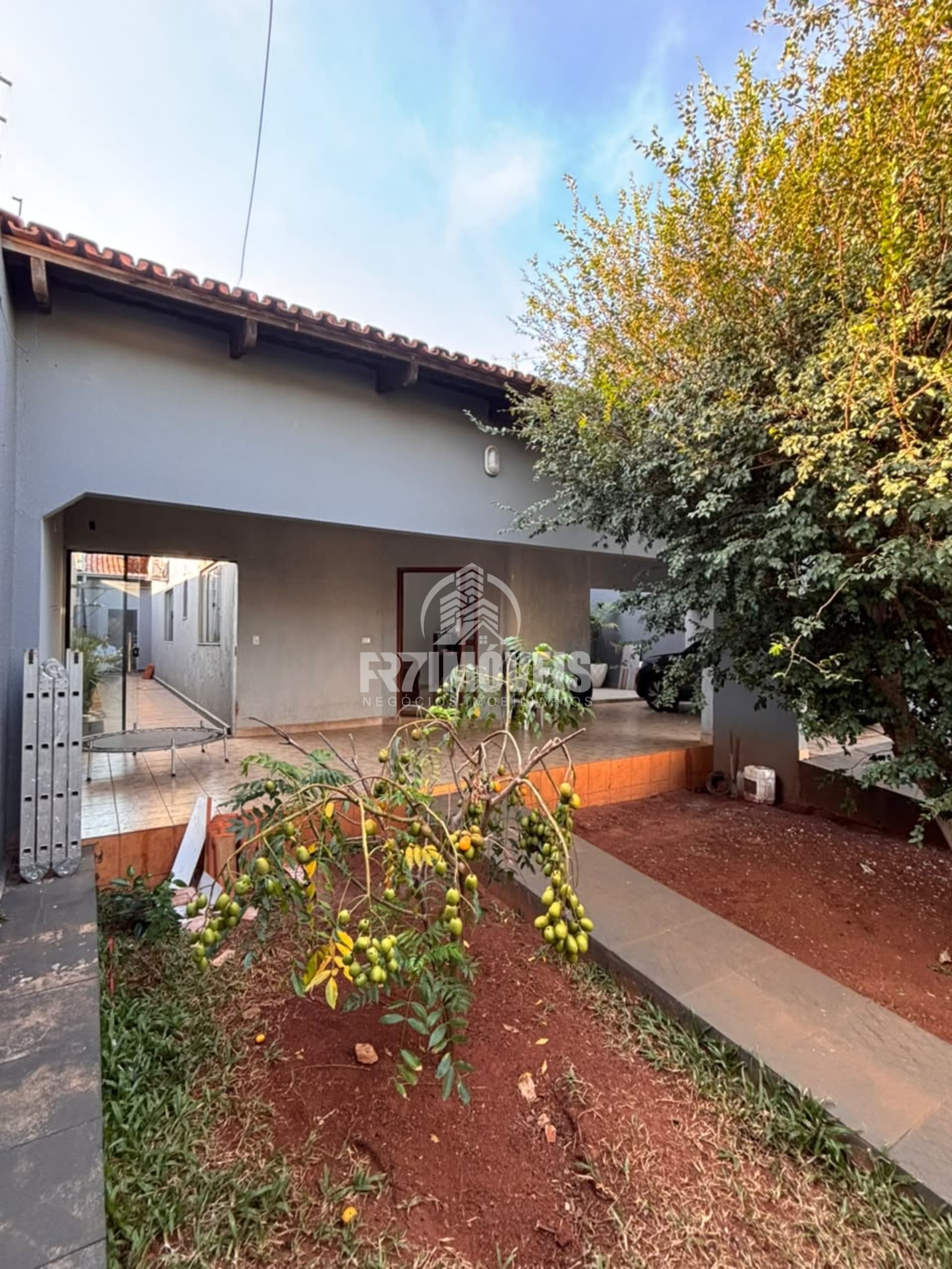 CASA SOZINHA NO LOTE SETOR JARDIM IPÊ - GOIÂNIA/GO